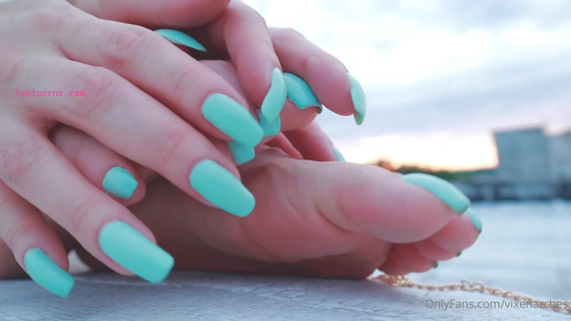 vixenarches hot foot queen [RETIRED] 82