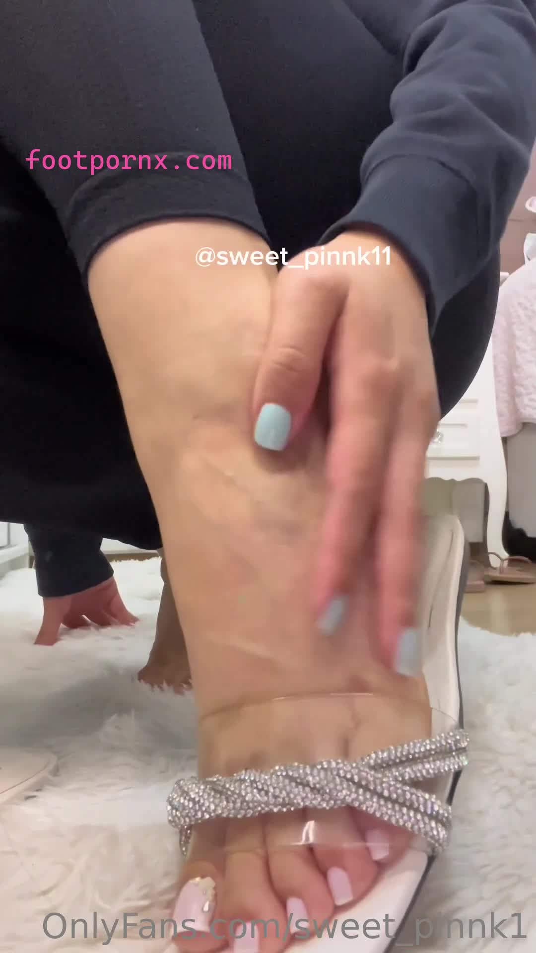 sweet_pinnk1 gorgeous feet perfect toes 7