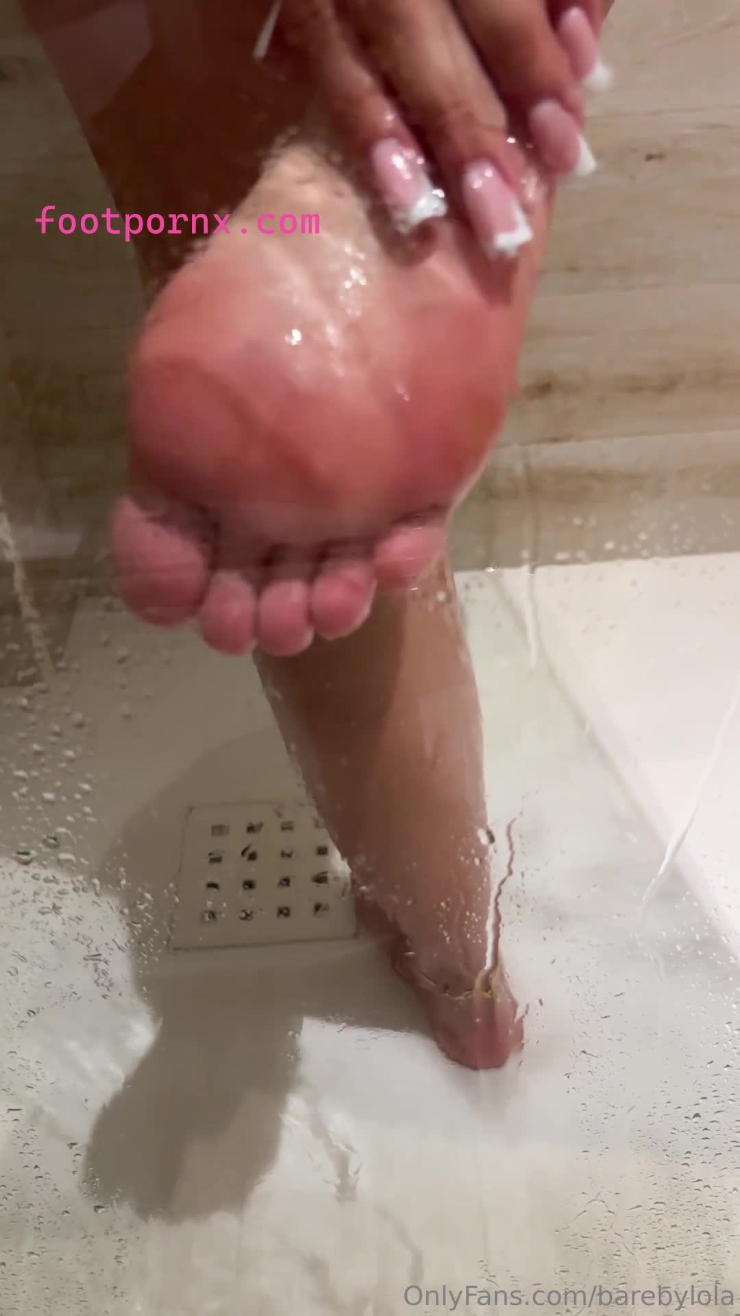 barebylola hot pretty white girl toes 8