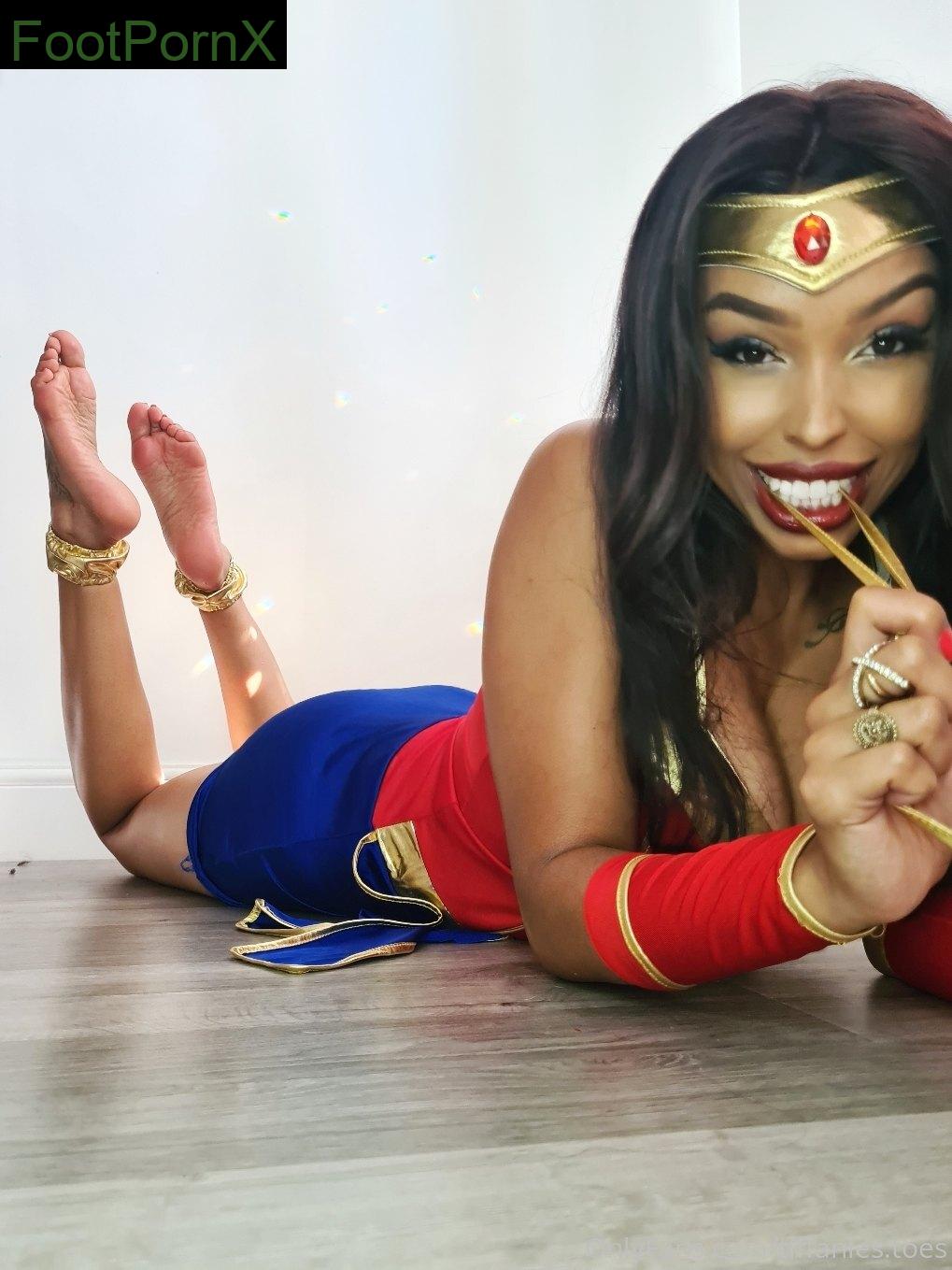 tiffanies.toes feet
