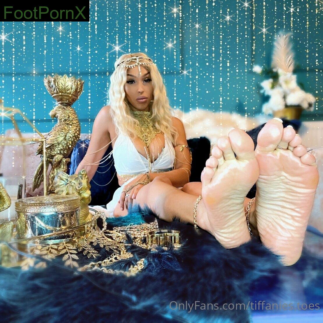 tiffanies.toes feet