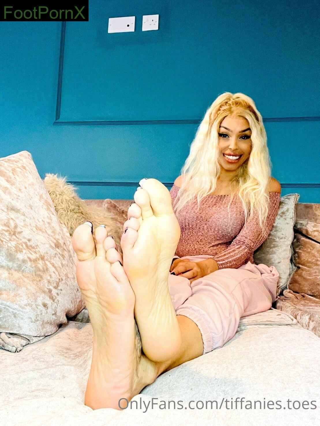 tiffanies.toes feet