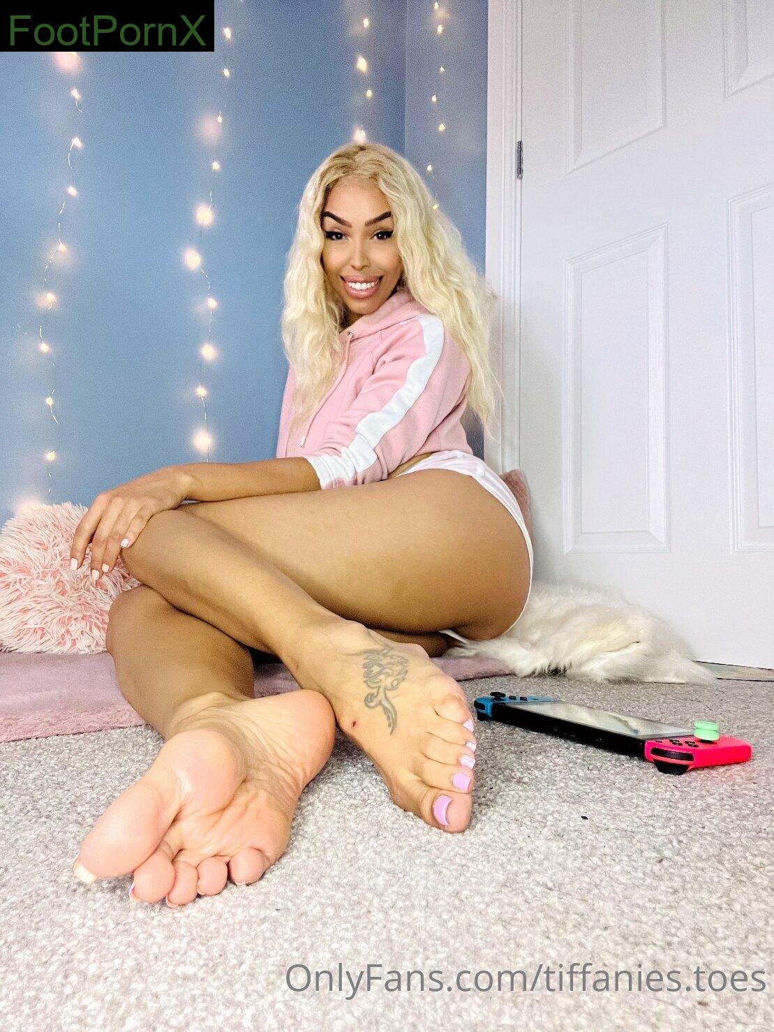 tiffanies.toes feet