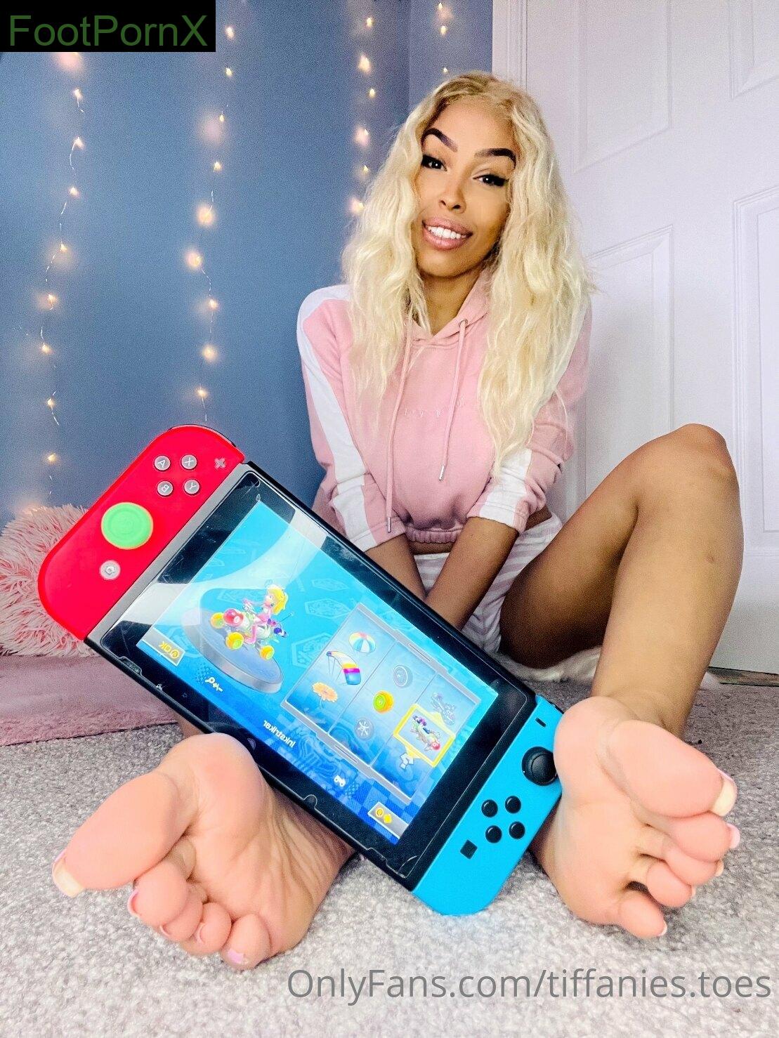 tiffanies.toes feet