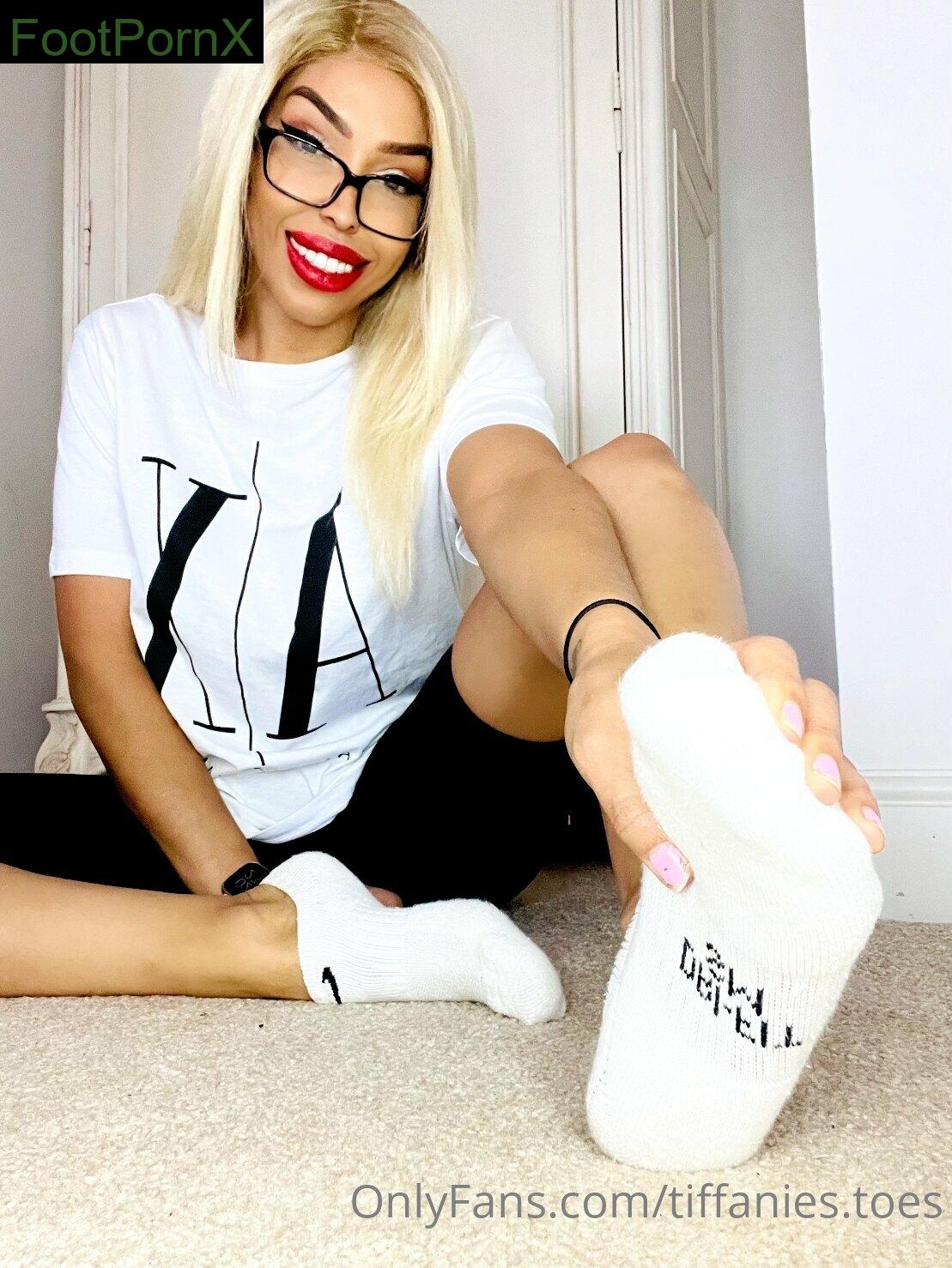 tiffanies.toes feet