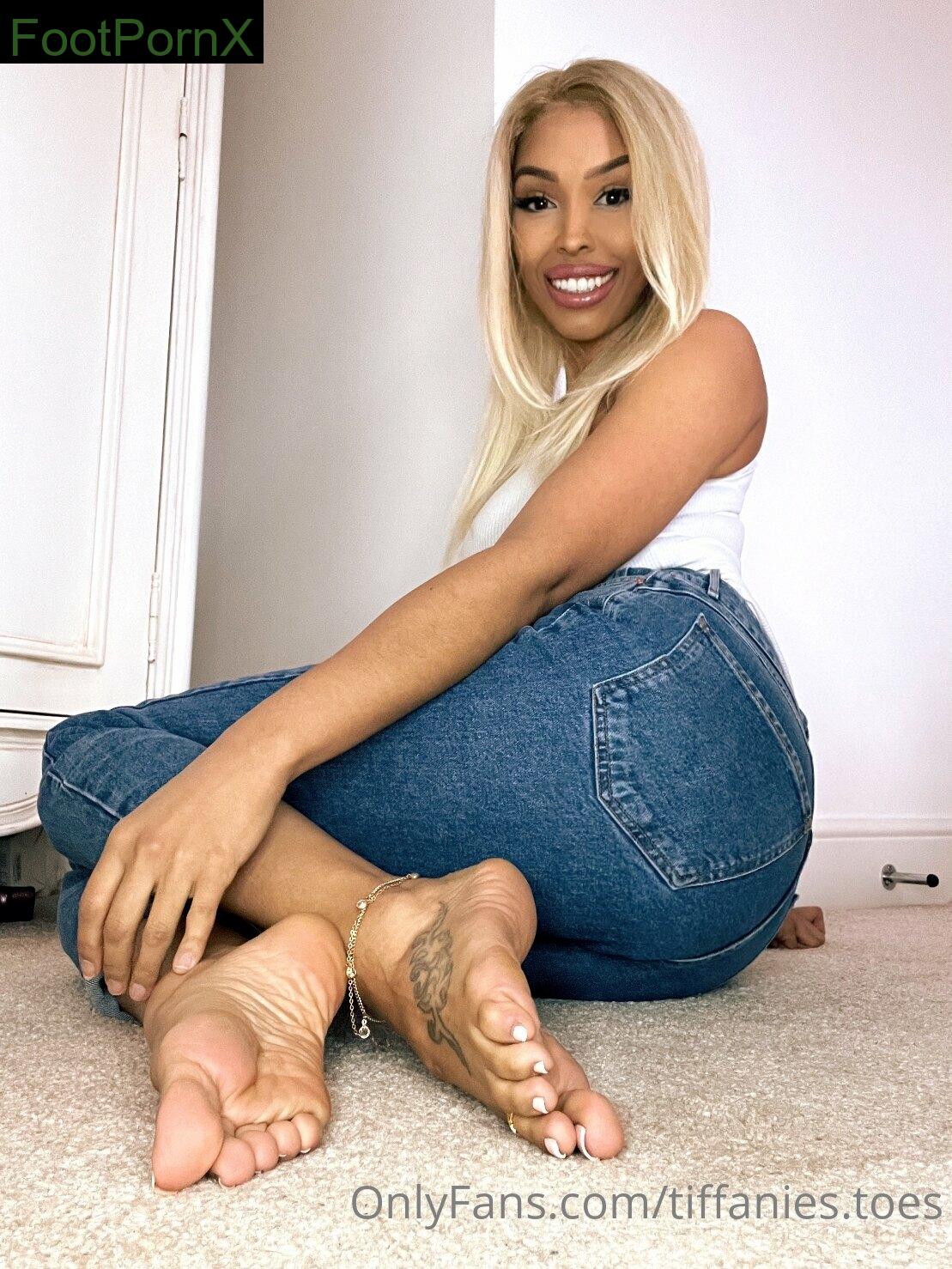 tiffanies.toes feet