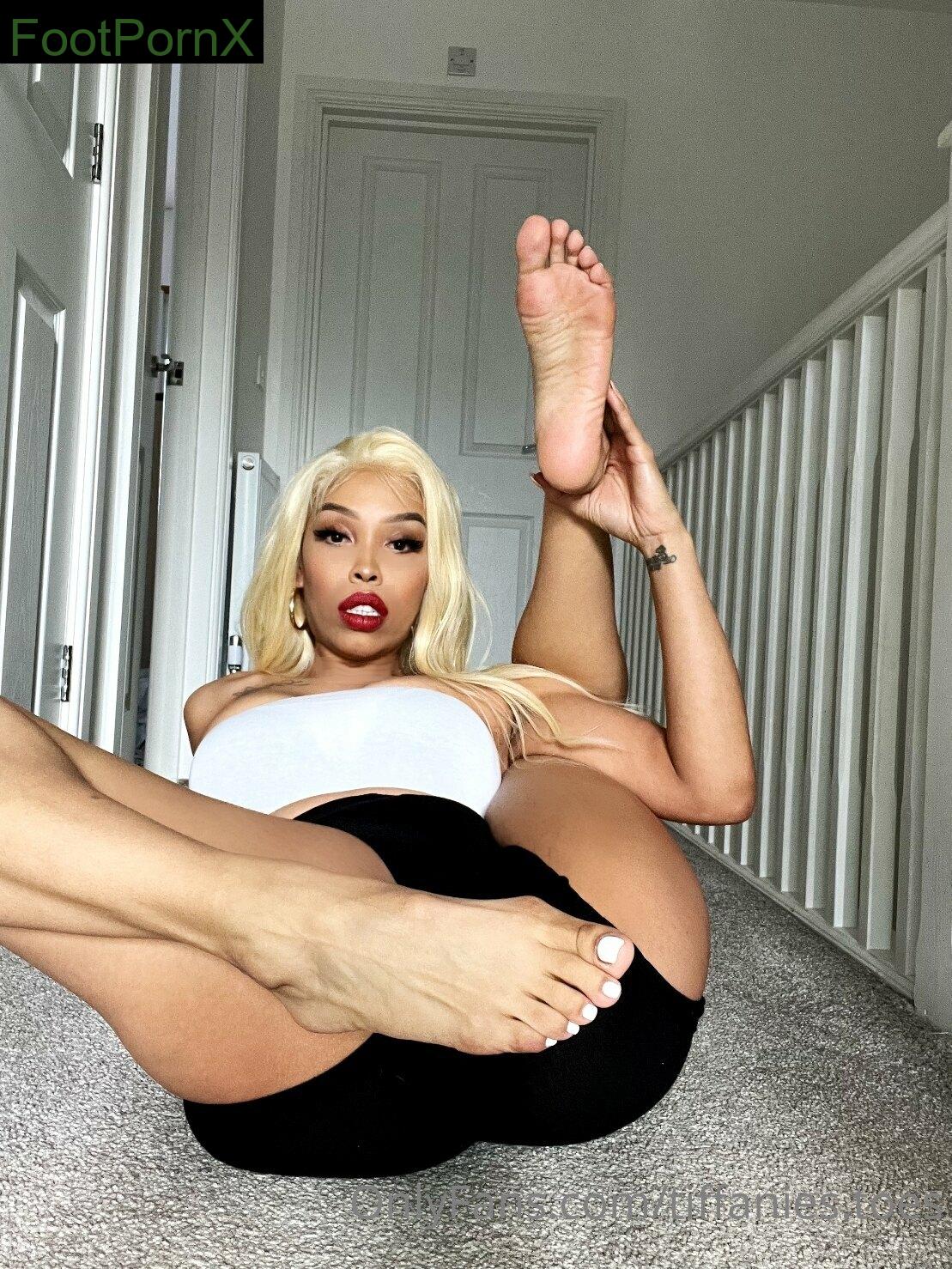 tiffanies.toes feet