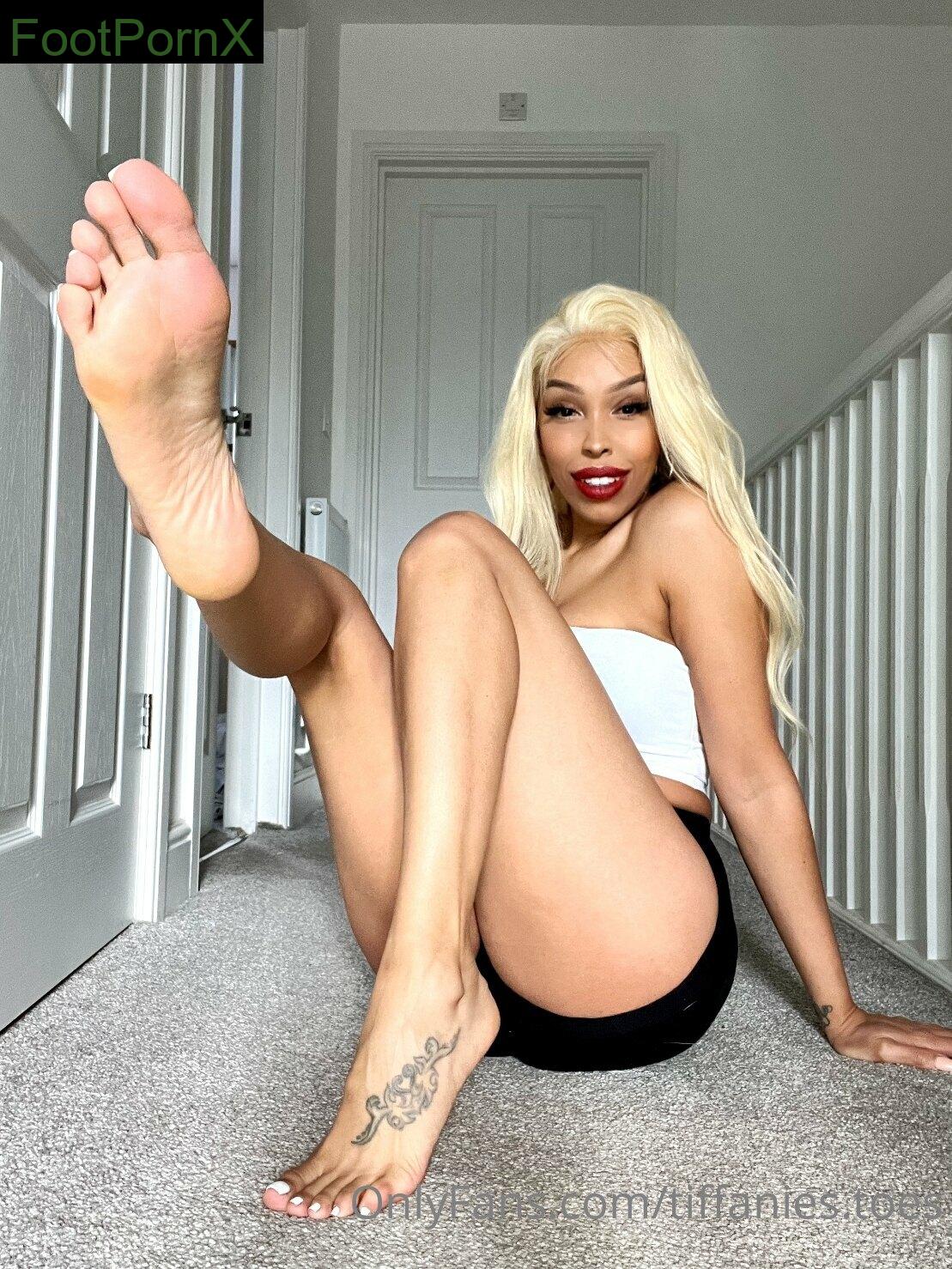 tiffanies.toes feet