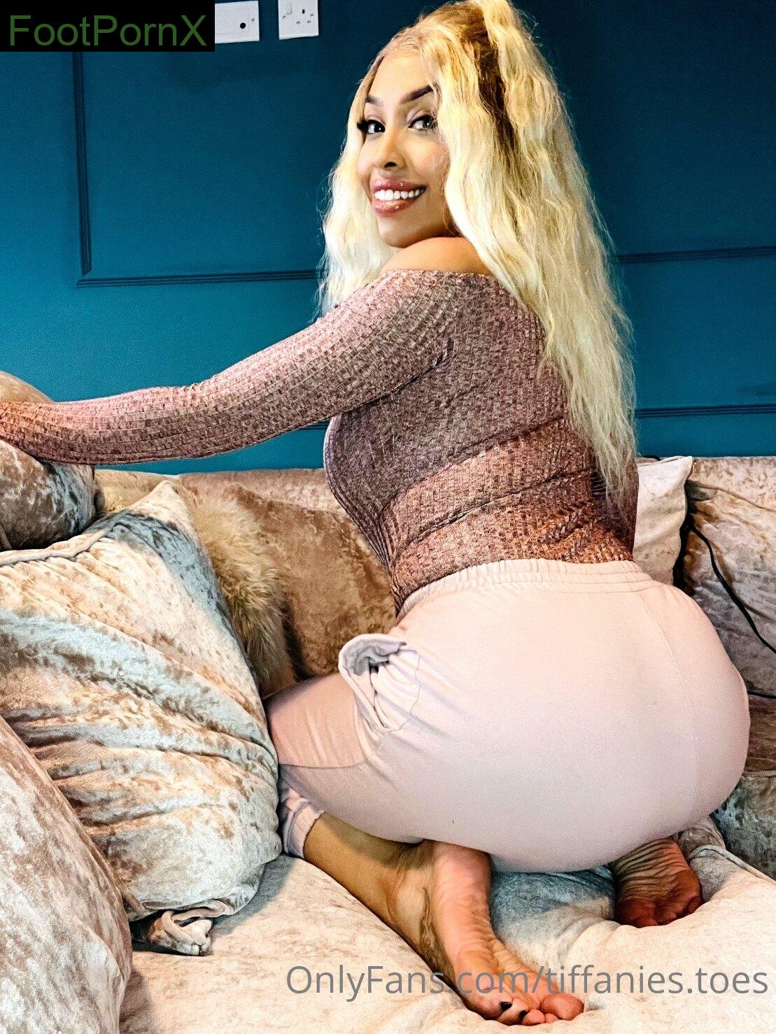 tiffanies.toes feet