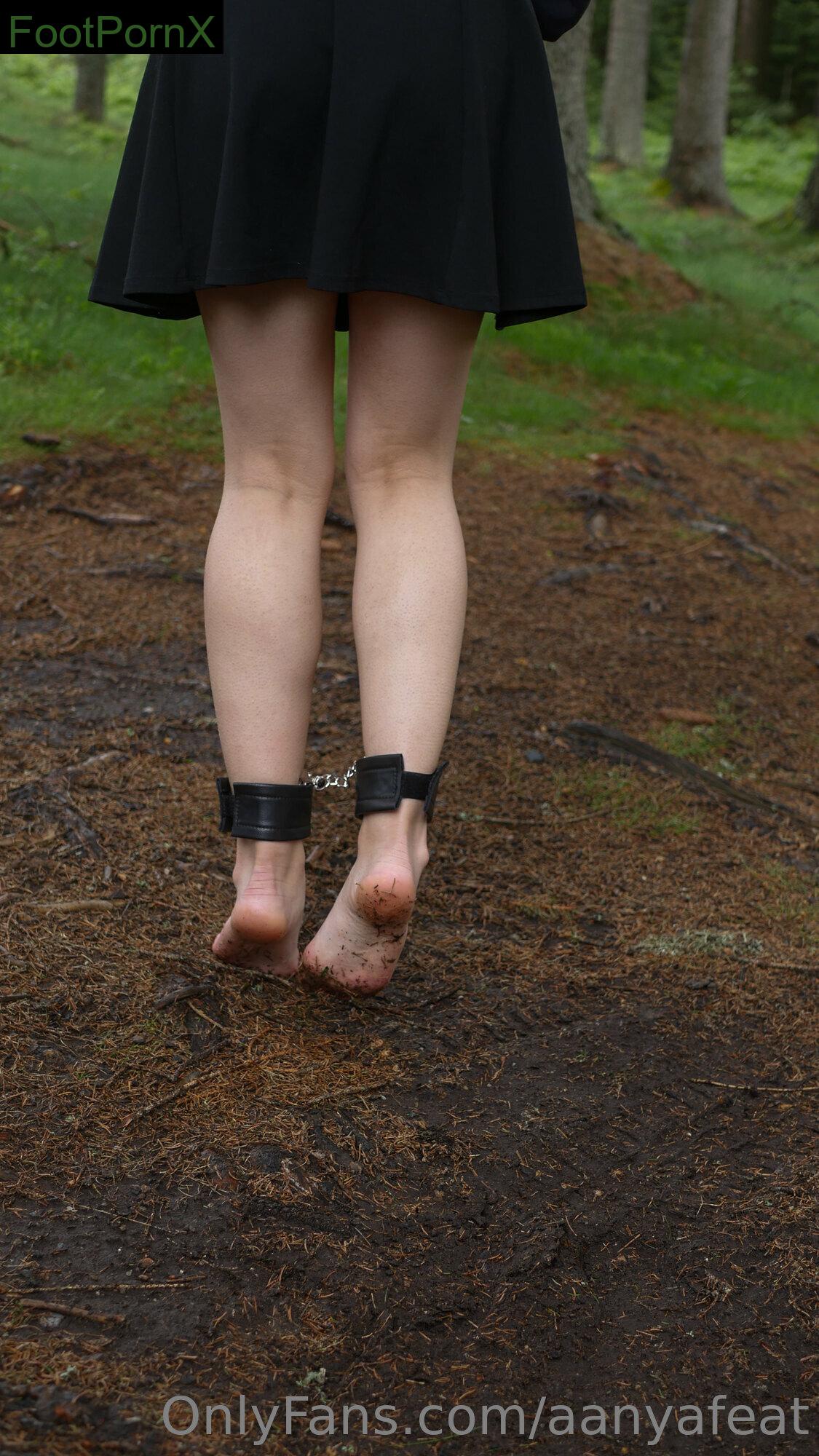 aanyafeat feet