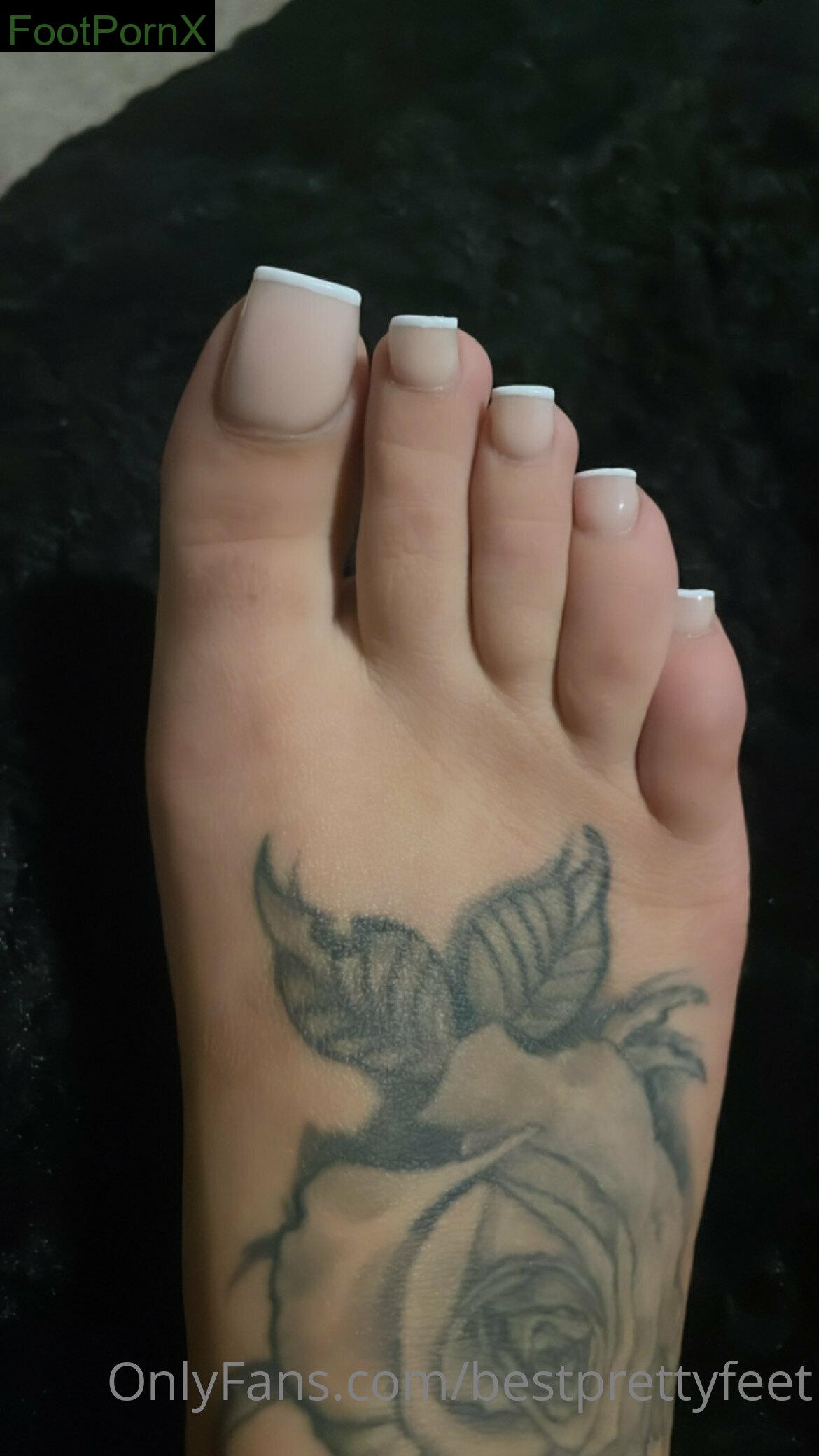 lindabooxo feet