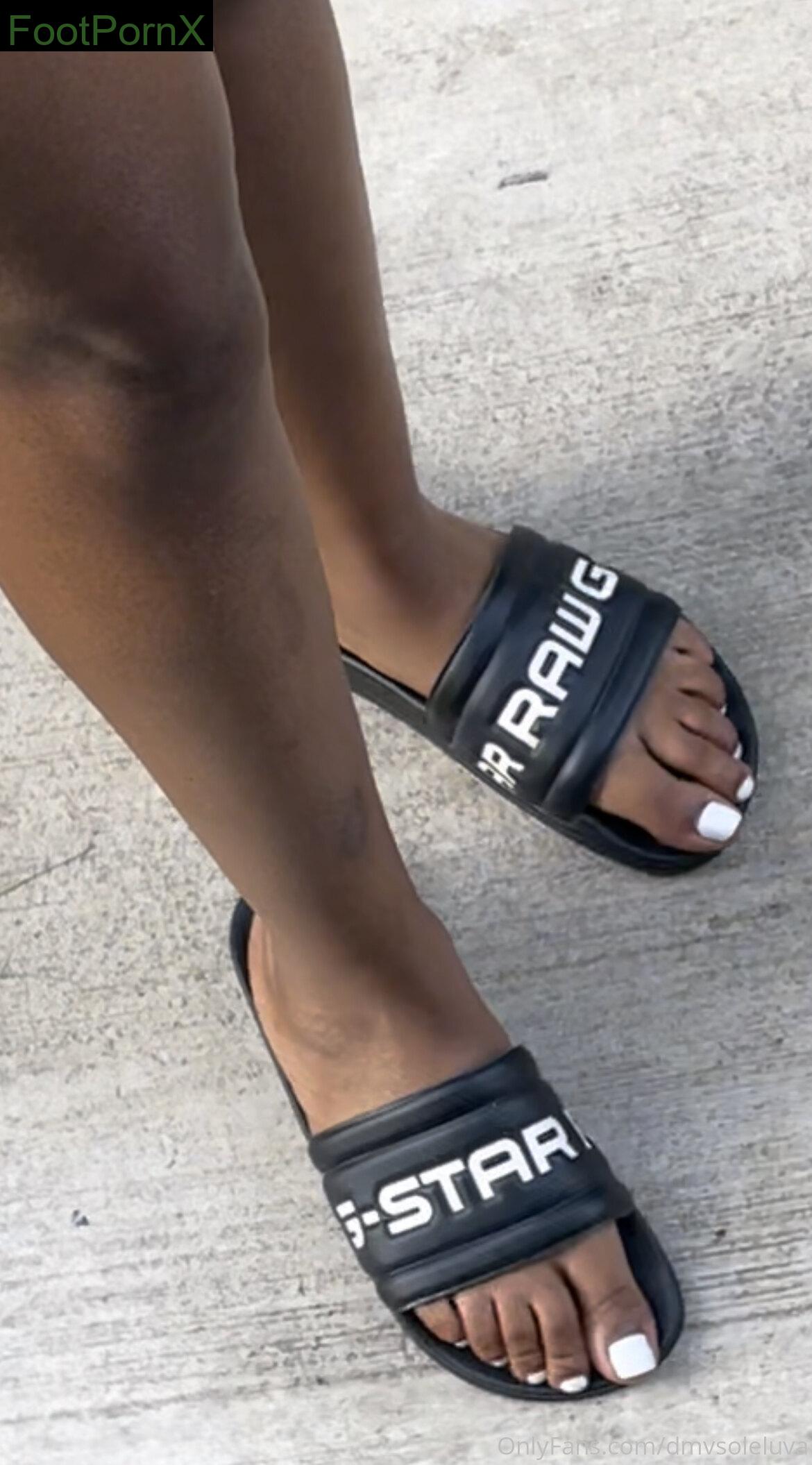 dmvsoleluva feet