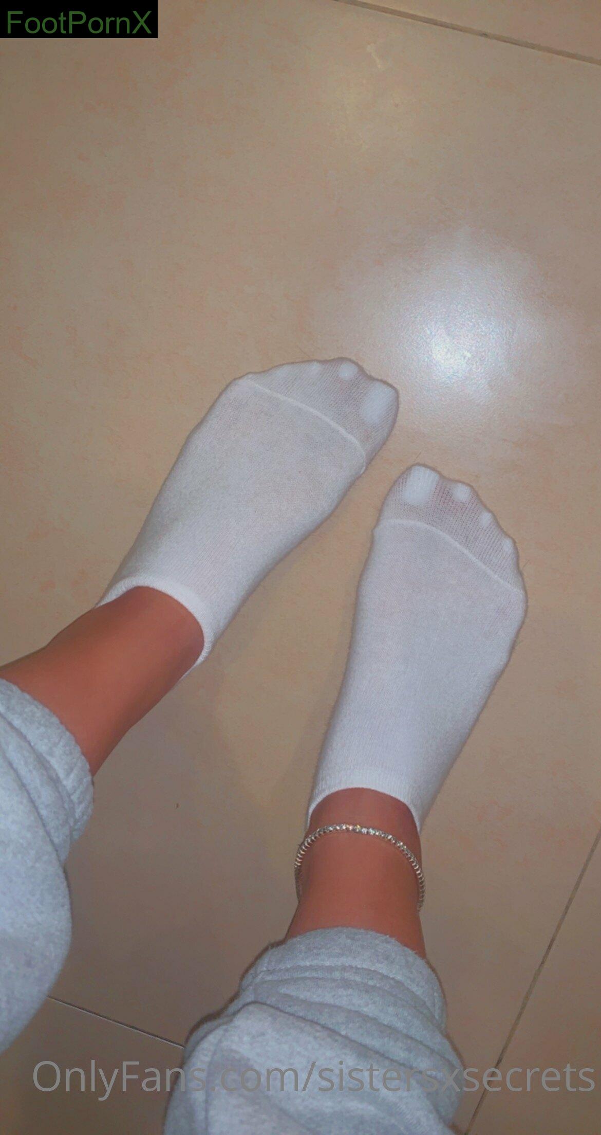 sistersxsecrets feet