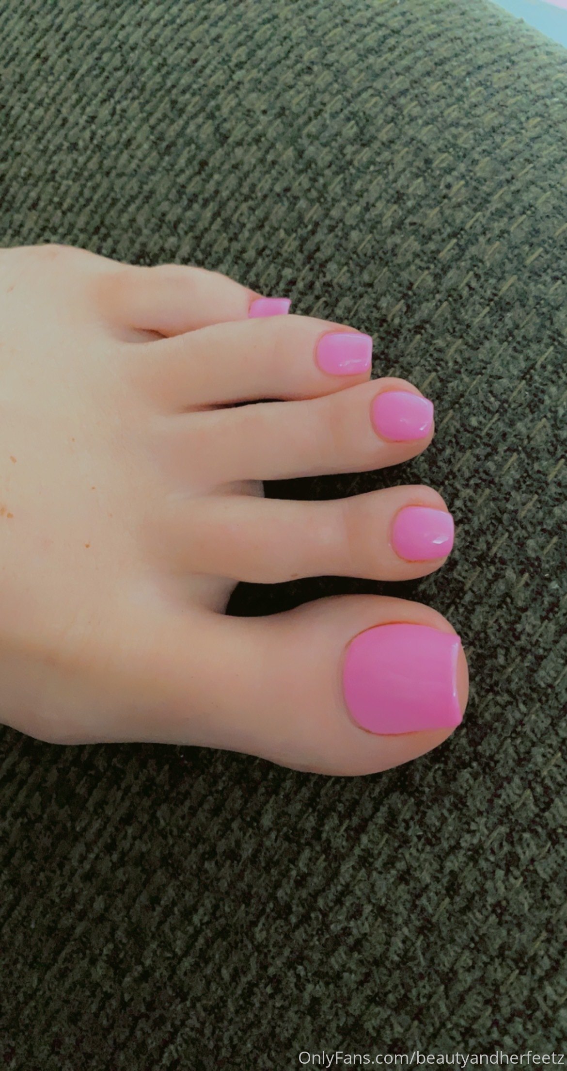 beautyandherfeetz feet