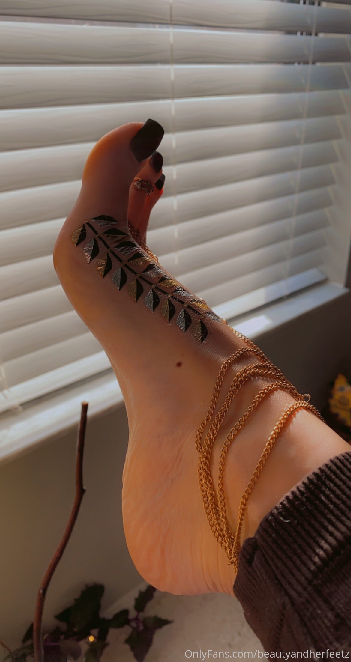 beautyandherfeetz feet