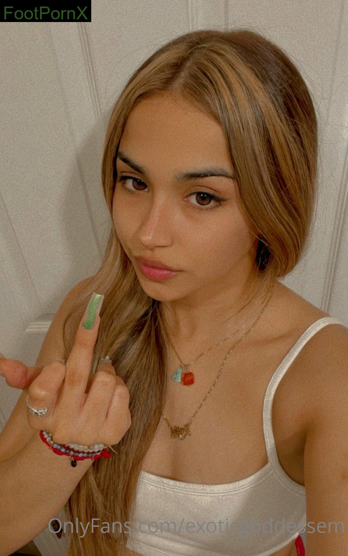exoticgoddessem feet