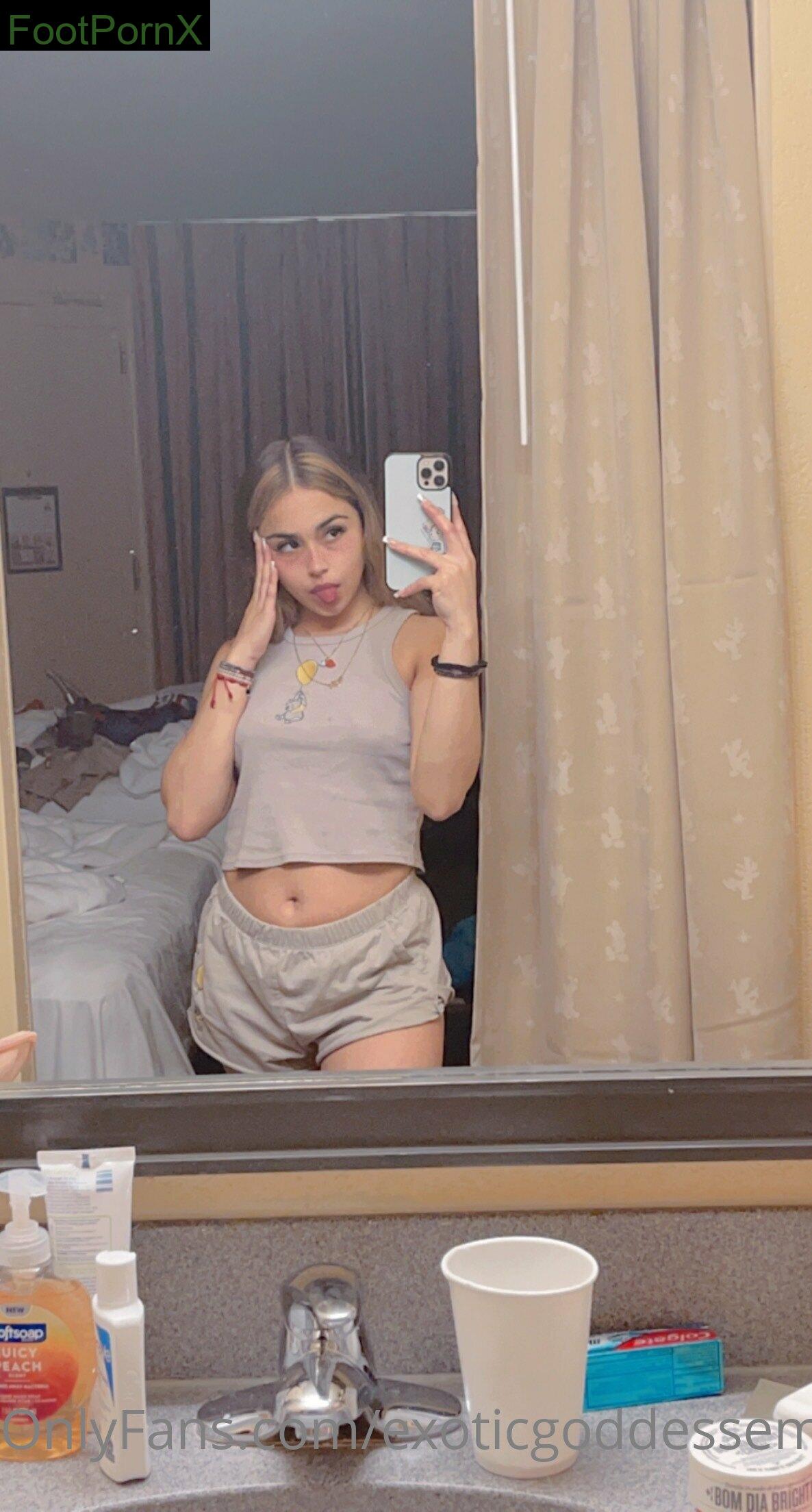exoticgoddessem feet