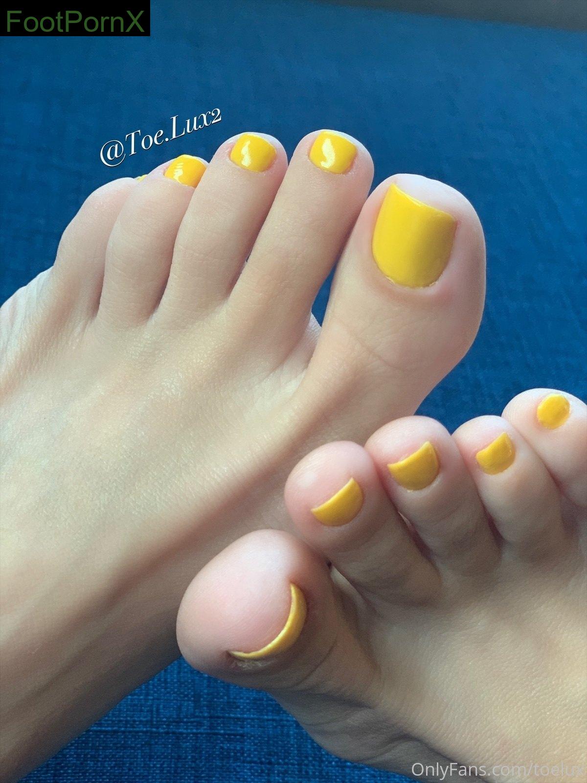 toeluxx feet