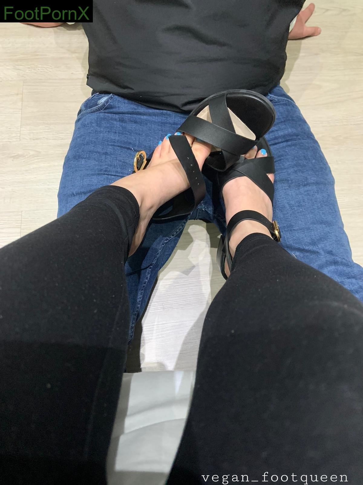 vegan_footqueen feet