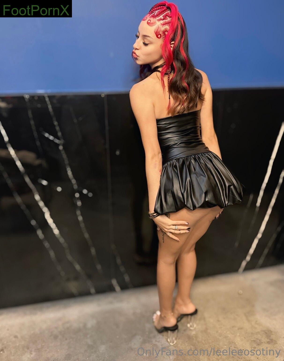 leeleeosotiny feet
