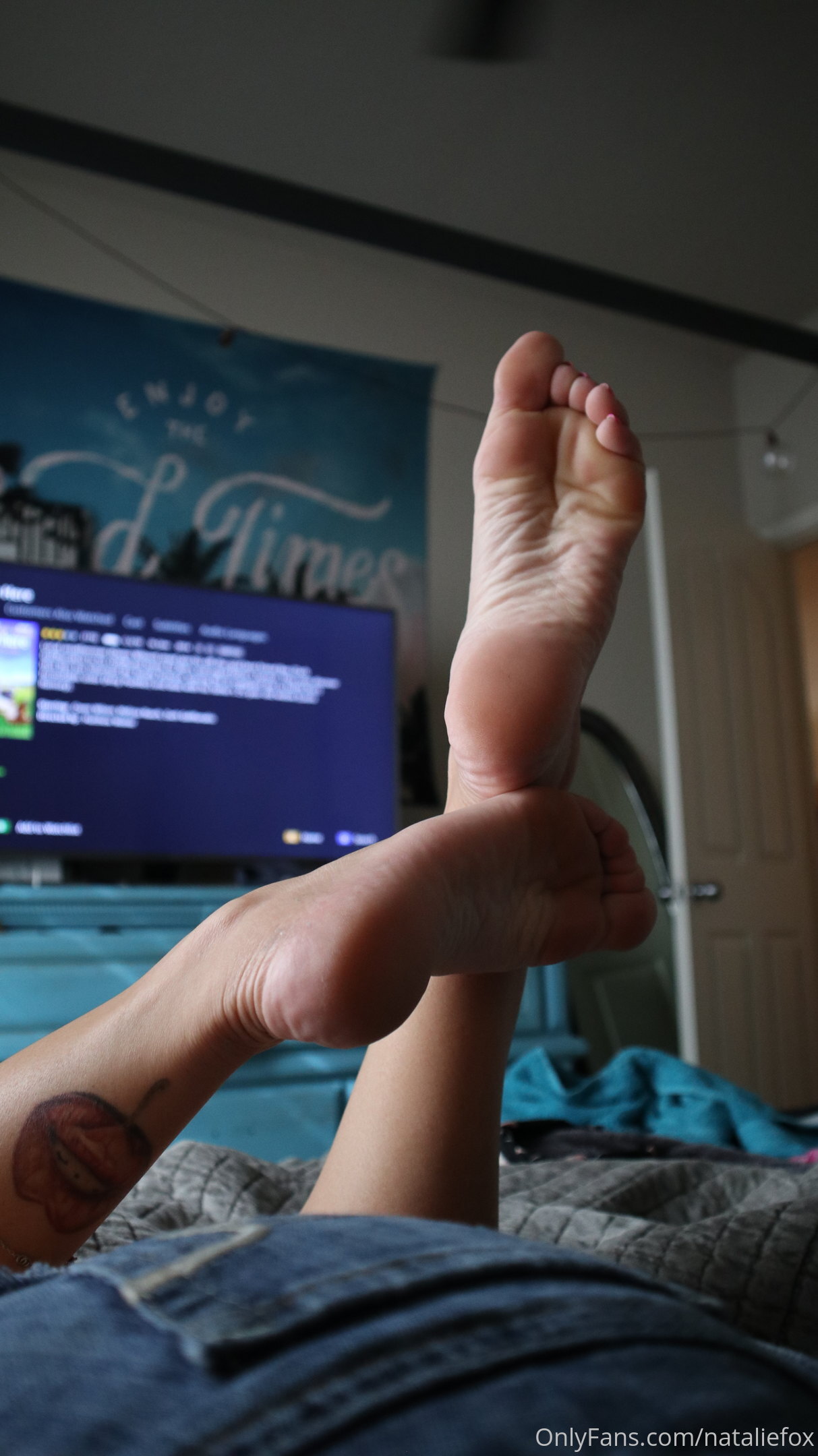 nataliefox feet