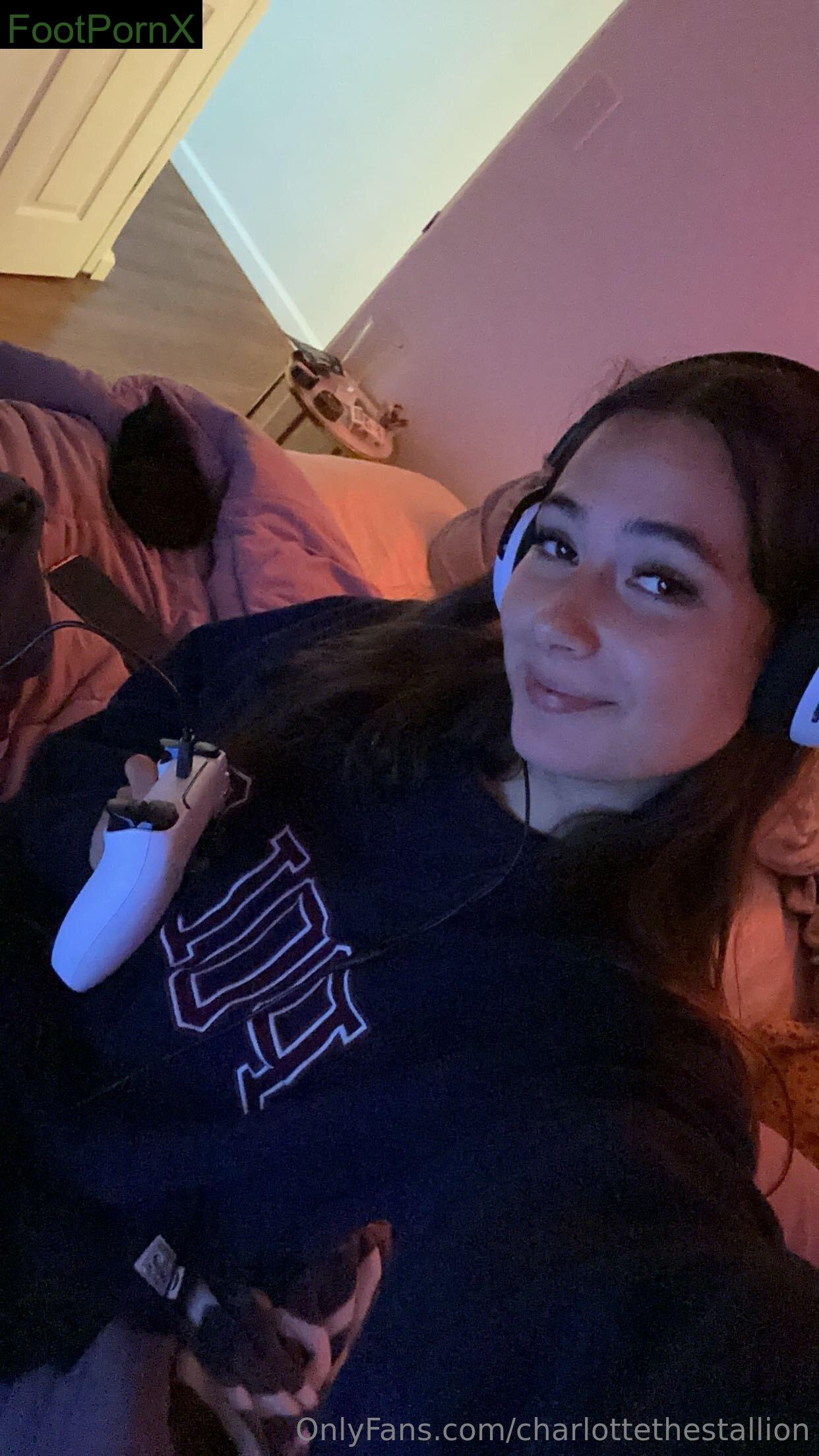 charlottethestallion feet