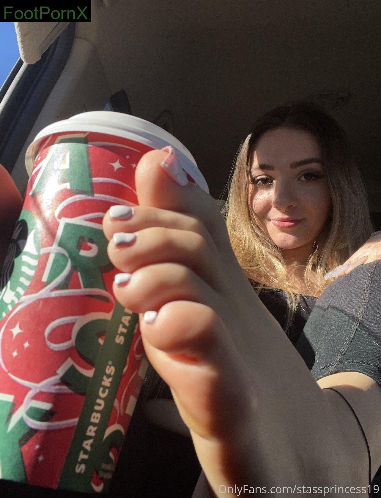 stassprincess19 feet