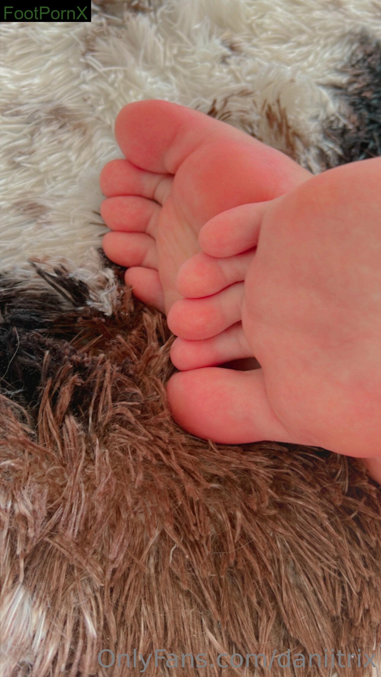 daniitrix feet