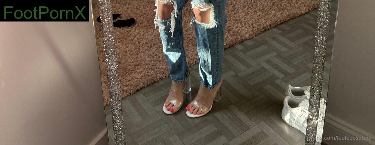 leeleeosotiny feet