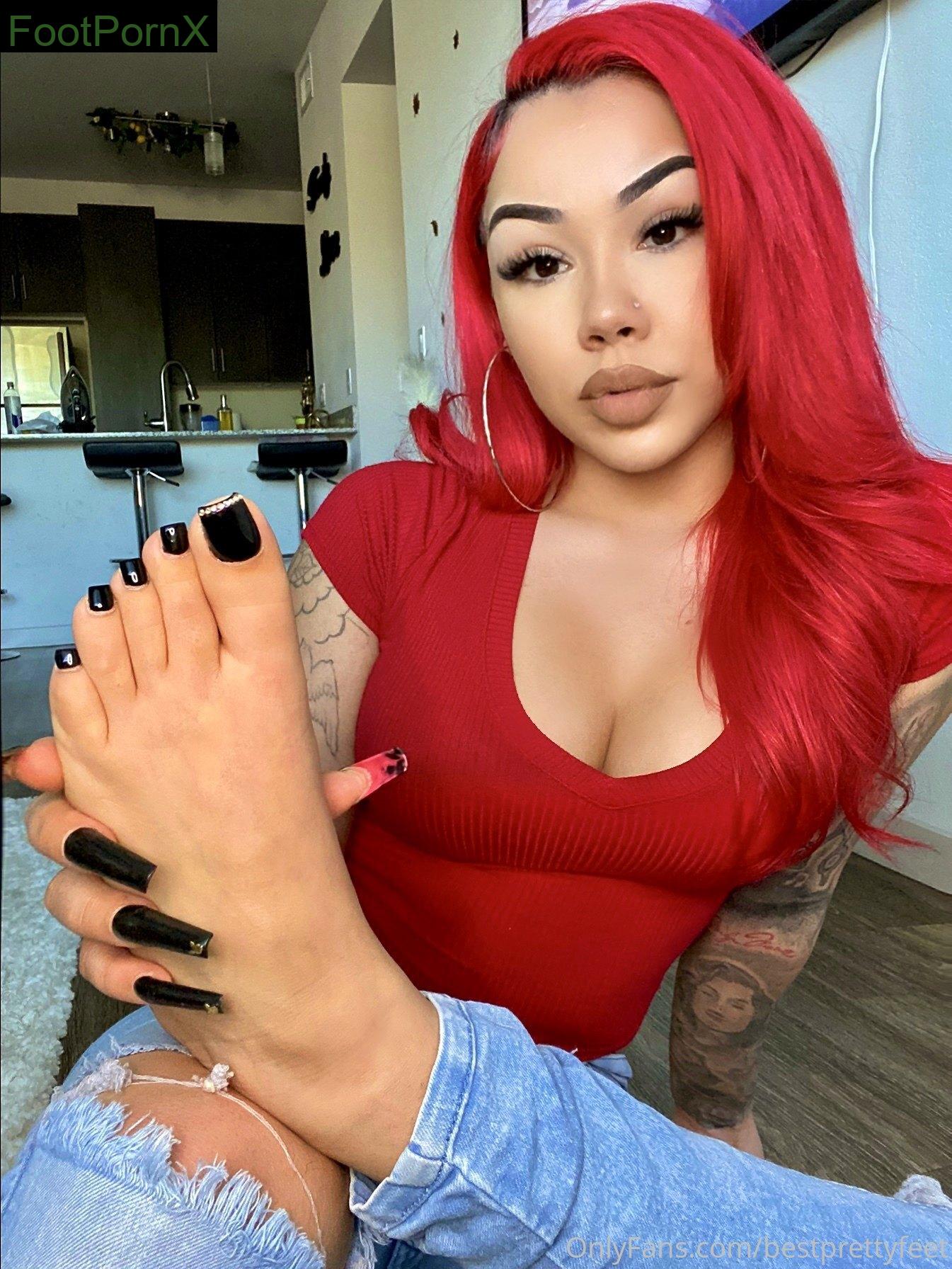 lindabooxo feet