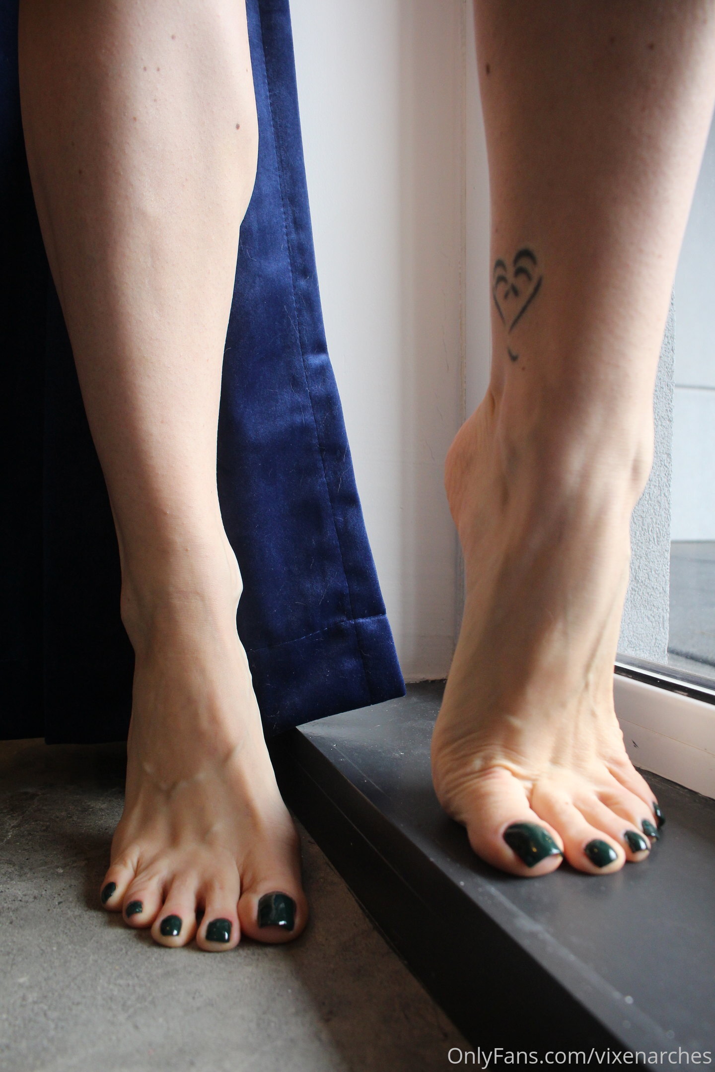 vixenarches feet