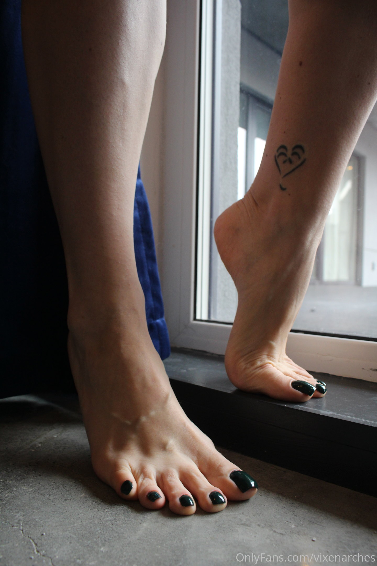 vixenarches feet