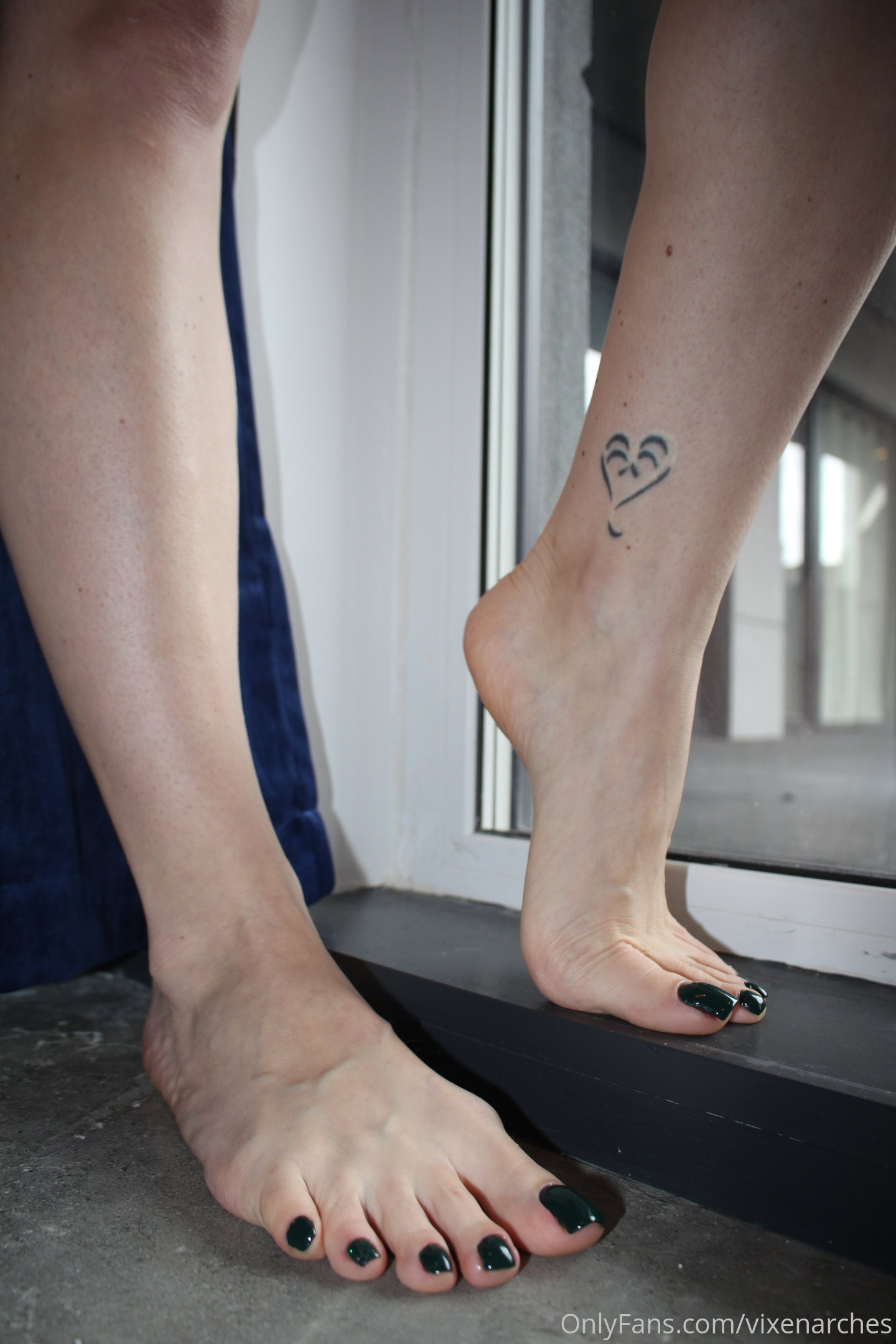 vixenarches feet