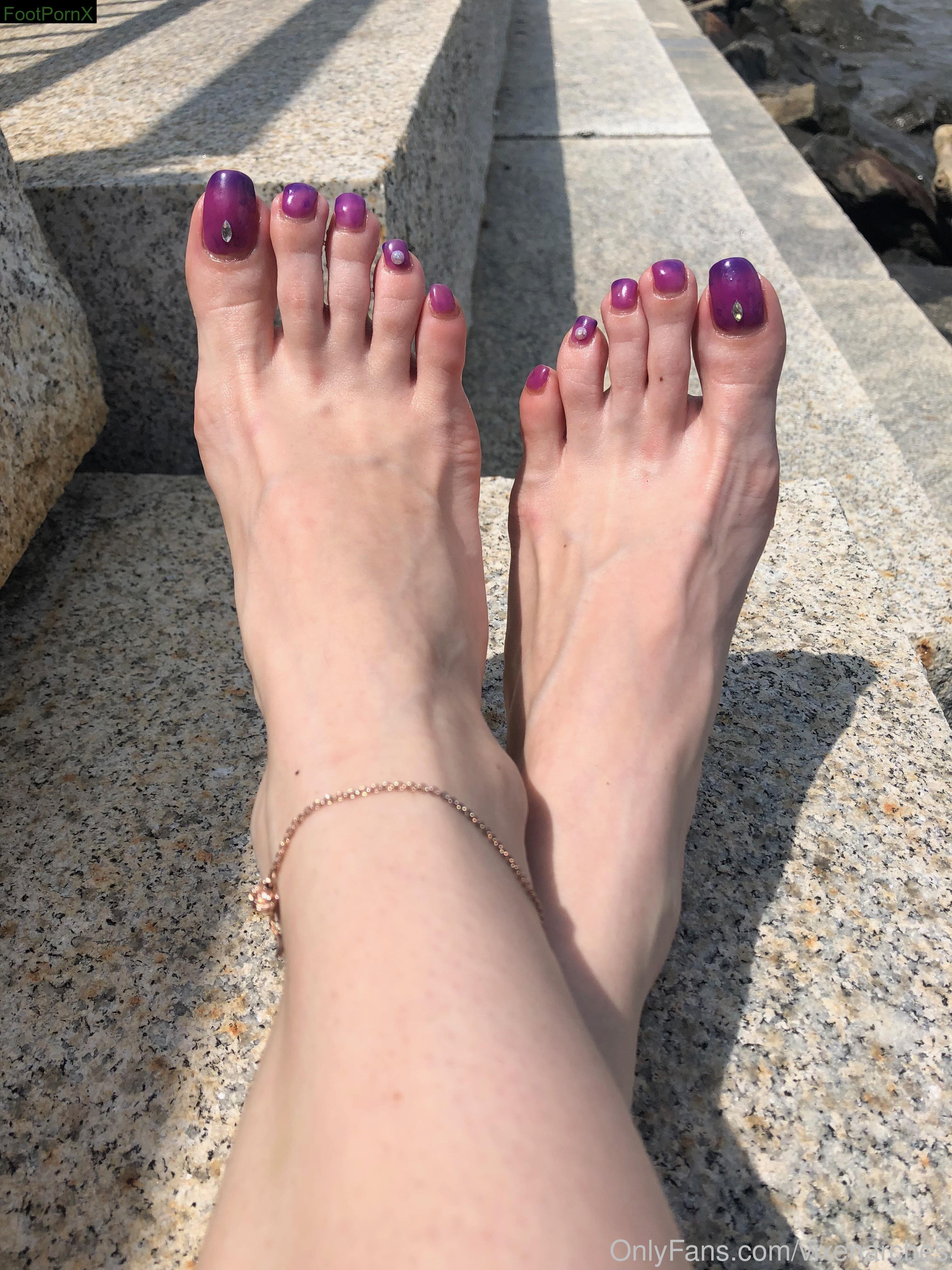 vixenarches feet