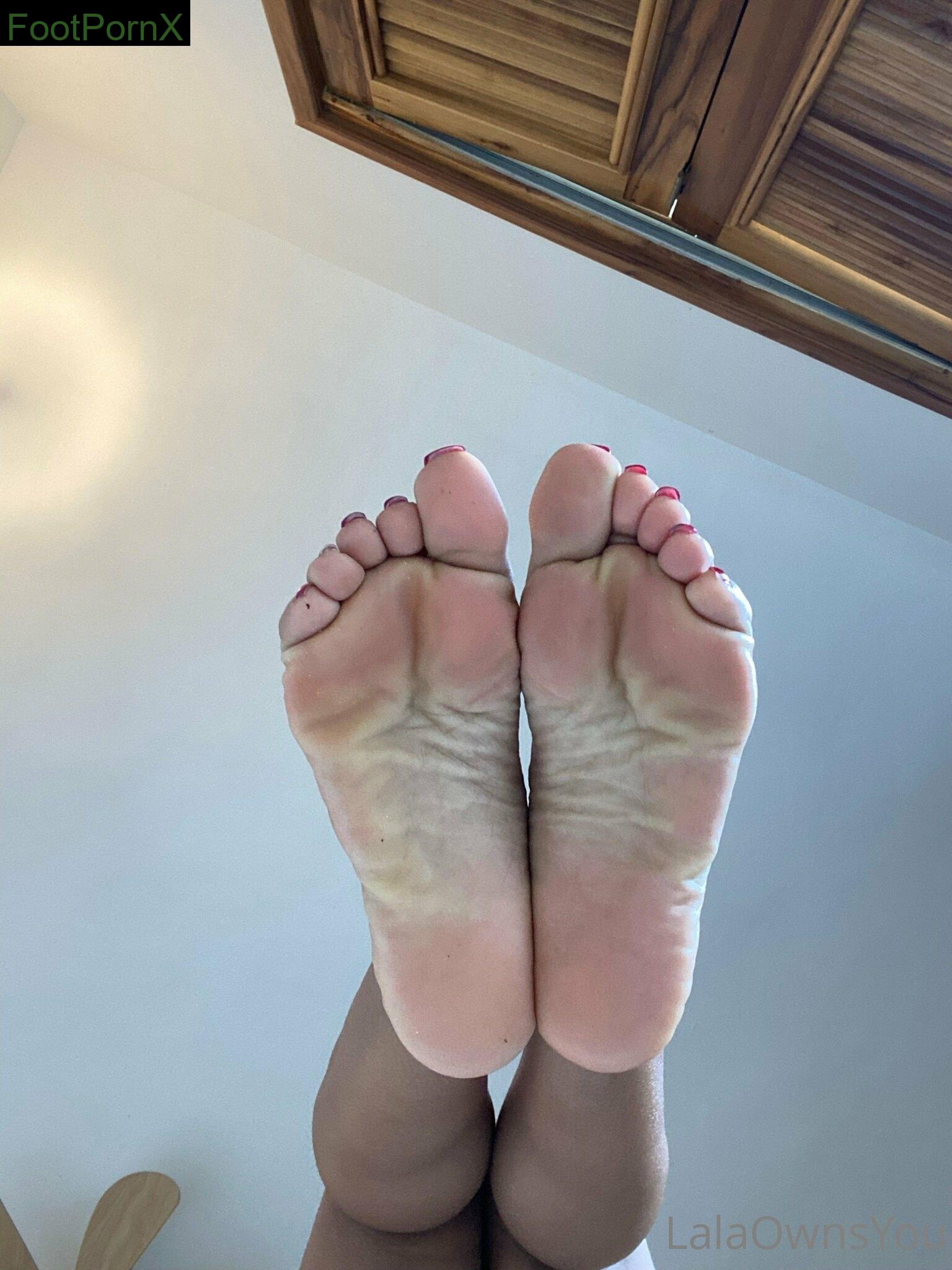 lalaownsyou feet