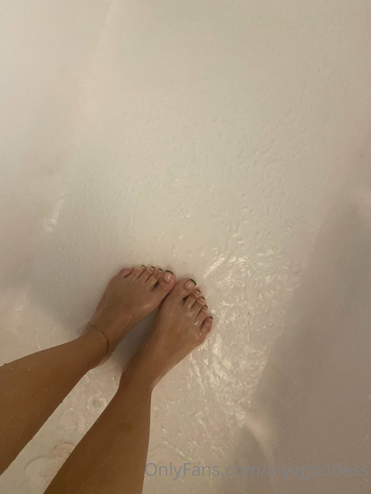 alyagoddess feet