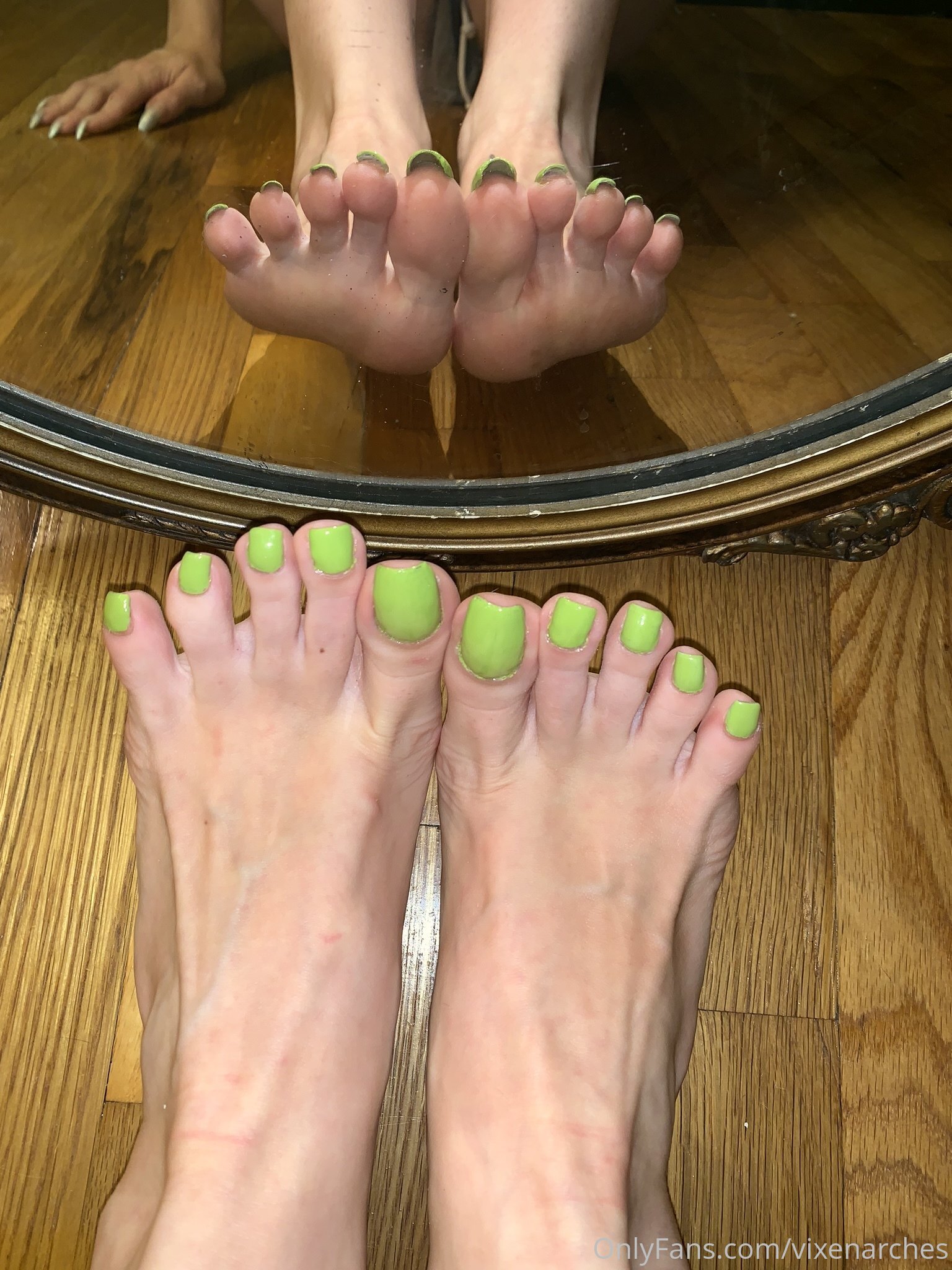 vixenarches feet