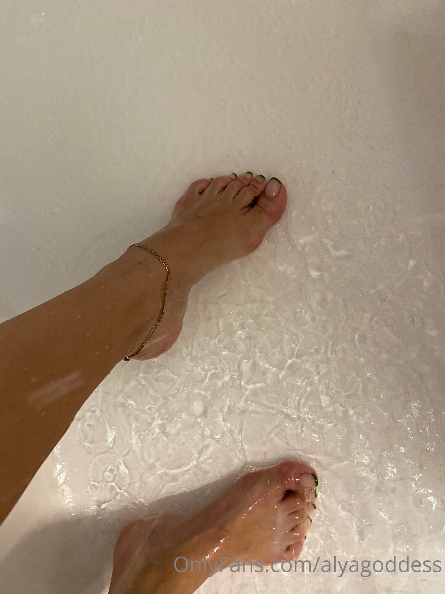 alyagoddess feet