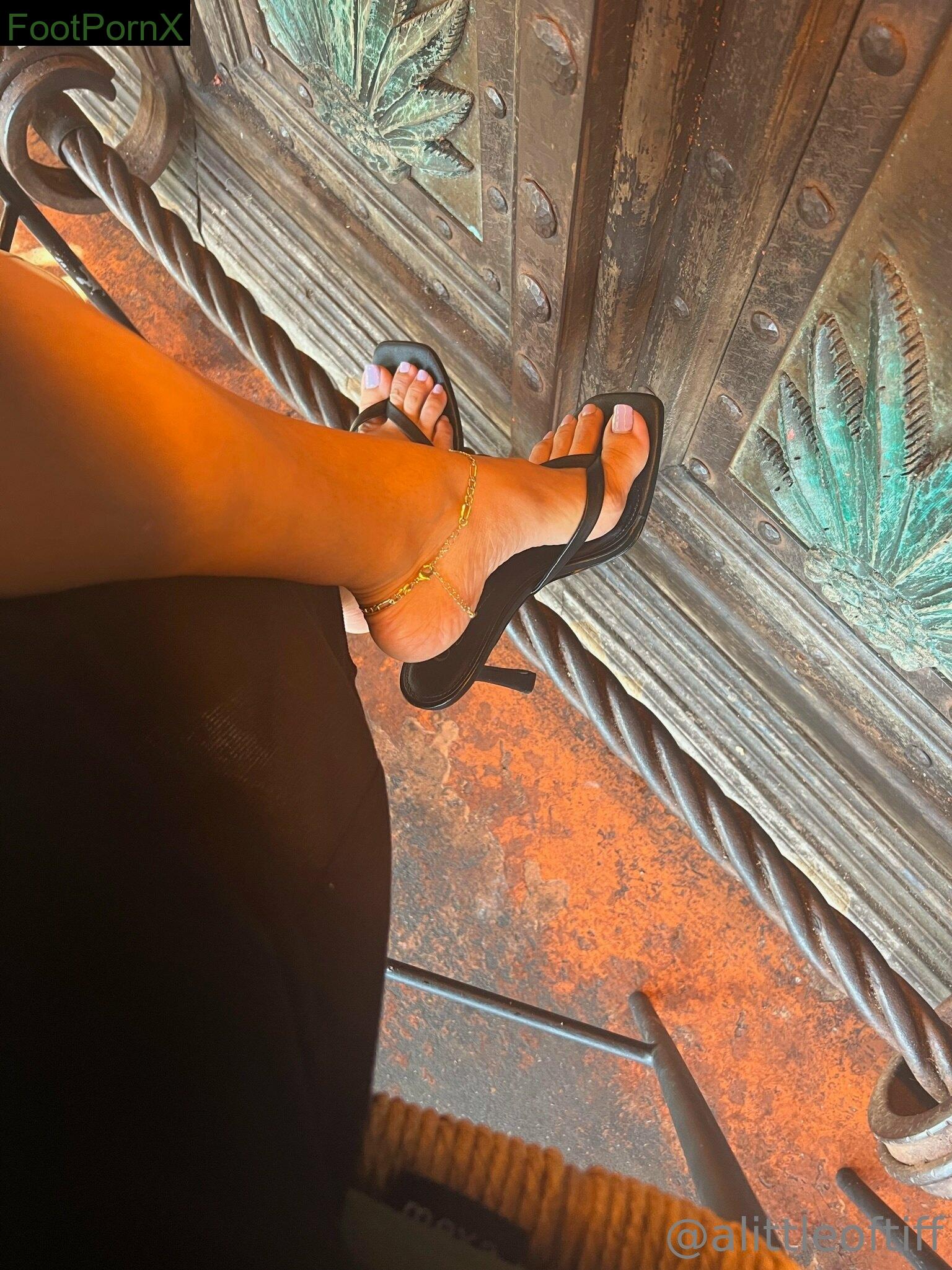 alittleoftiff feet