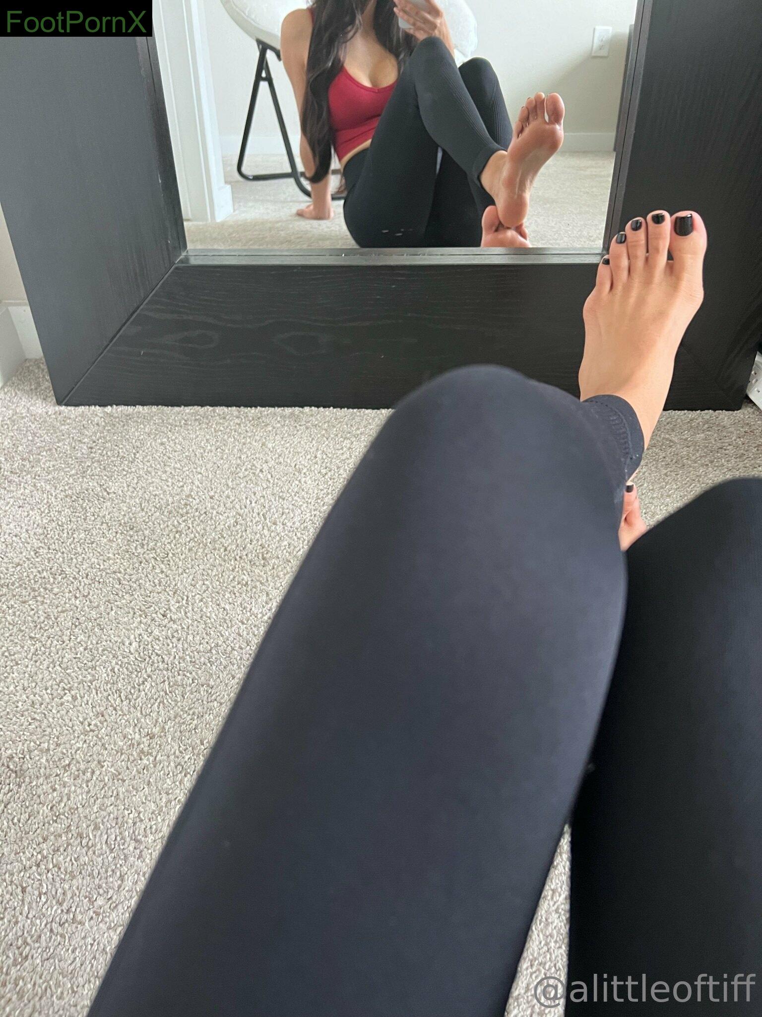 alittleoftiff feet