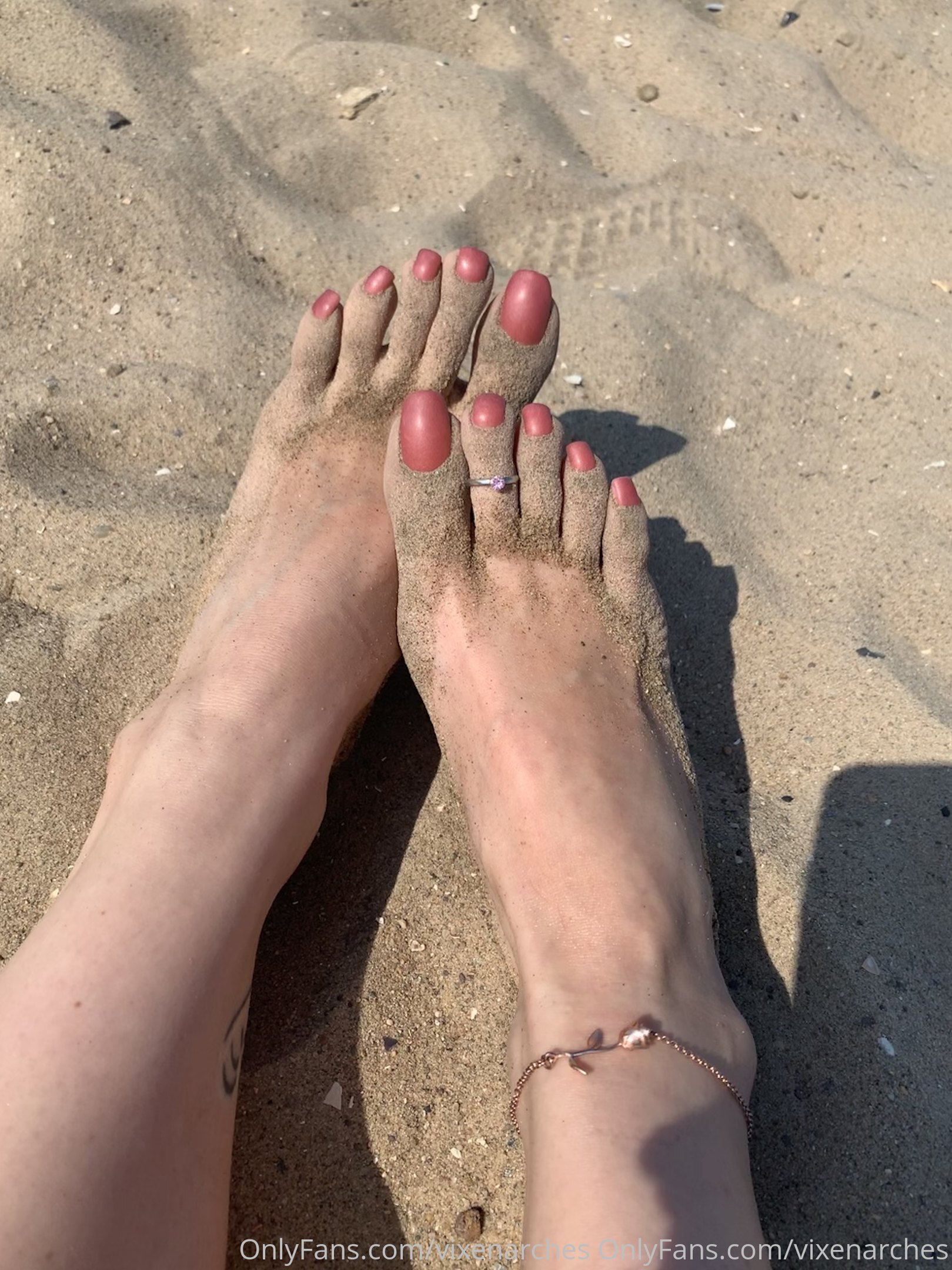 vixenarches feet