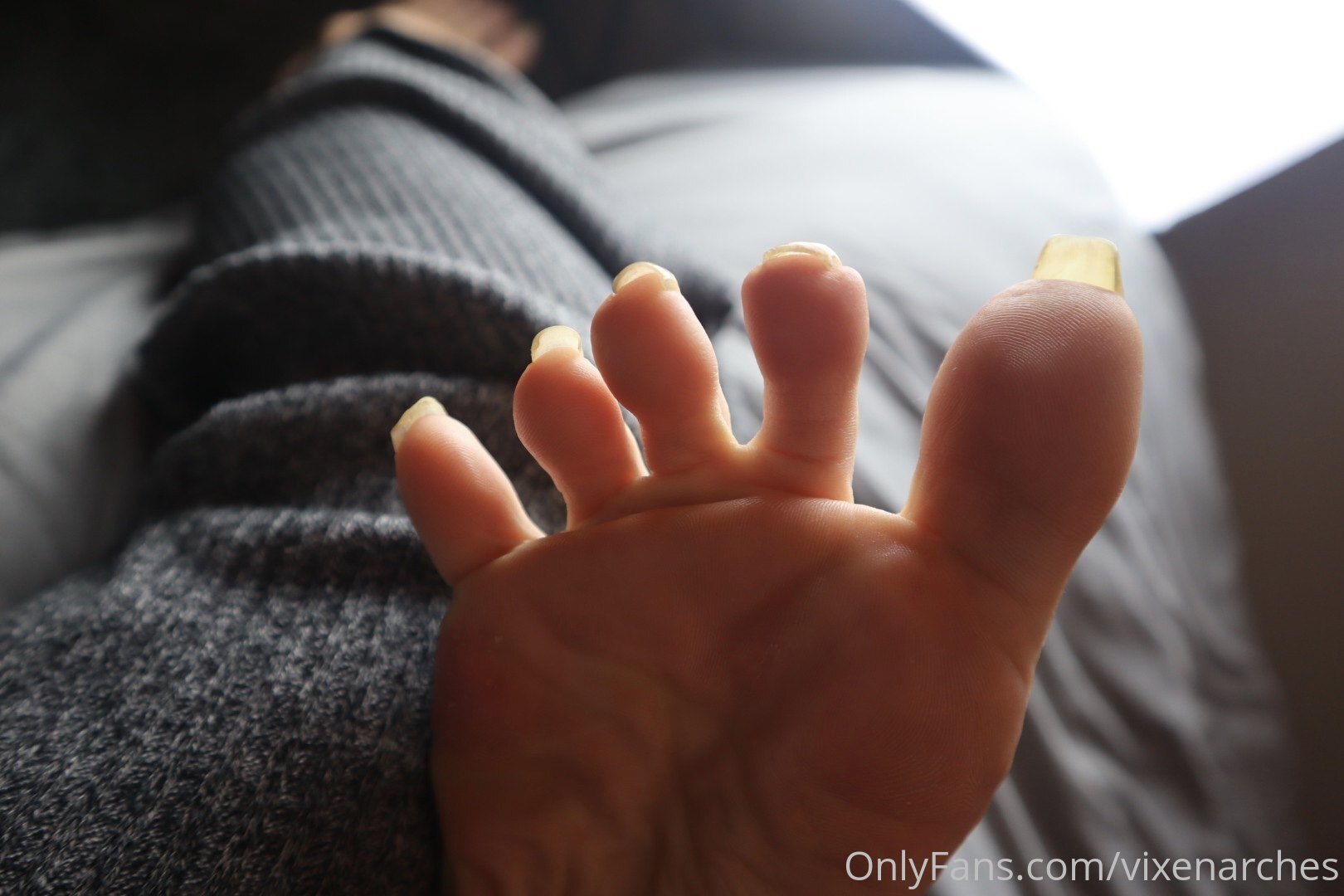 vixenarches feet