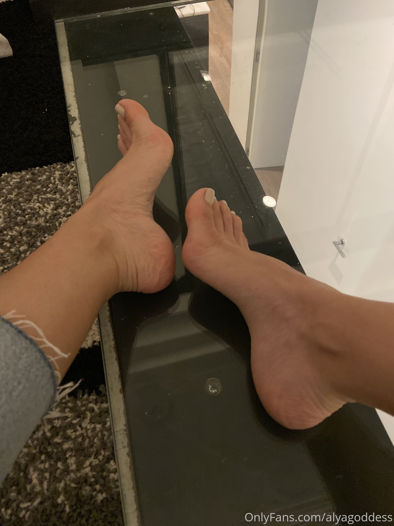 alyagoddess feet