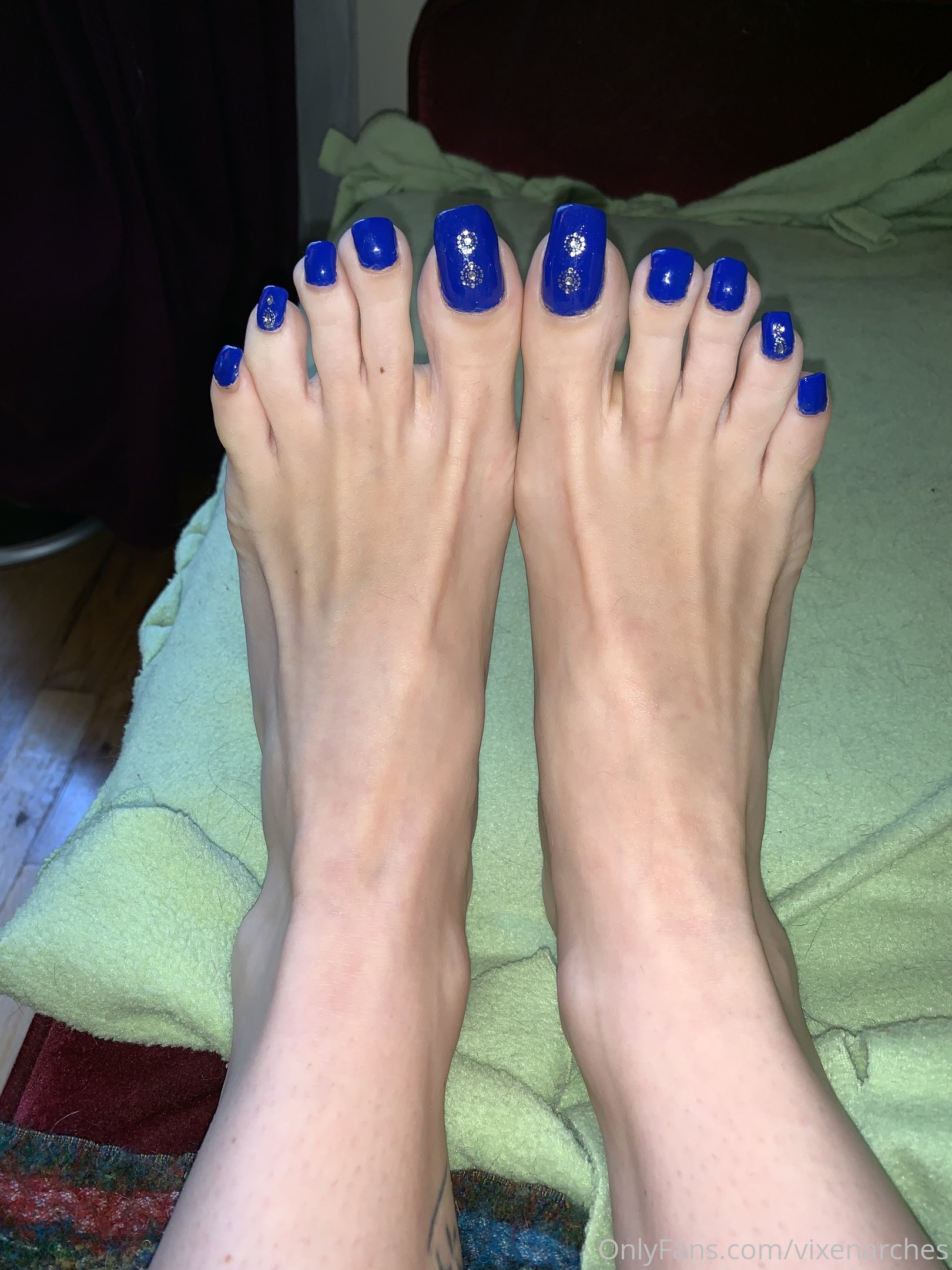 vixenarches feet