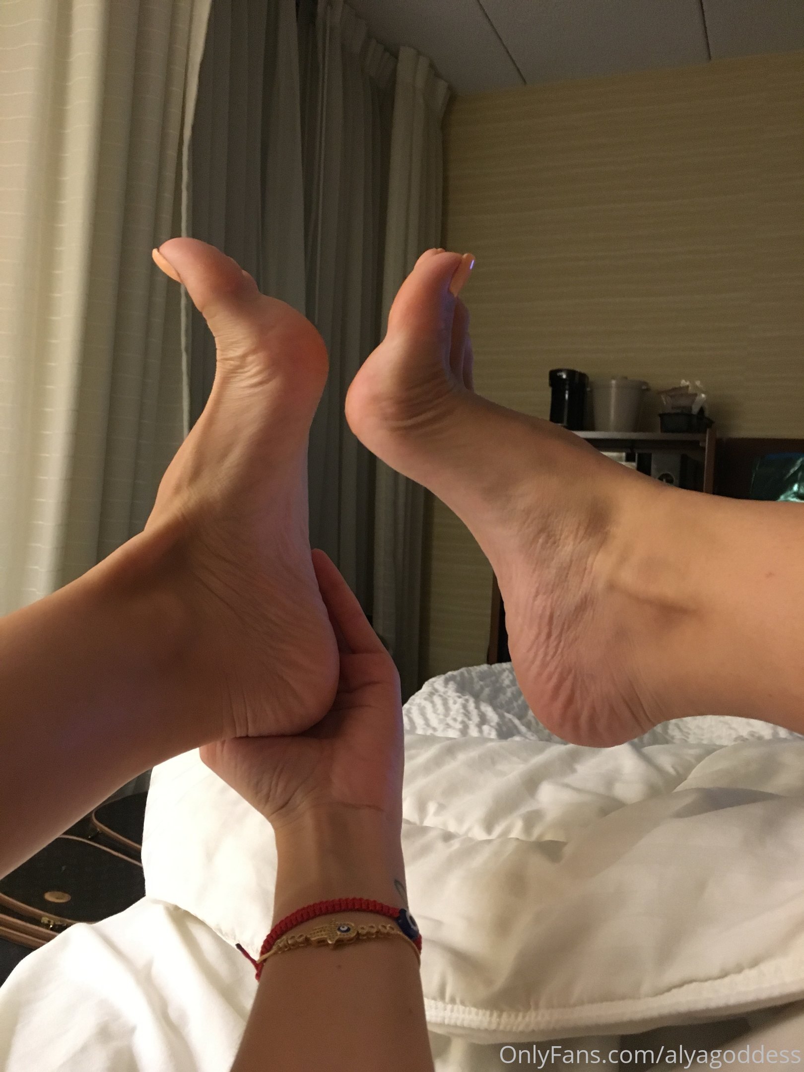 alyagoddess feet