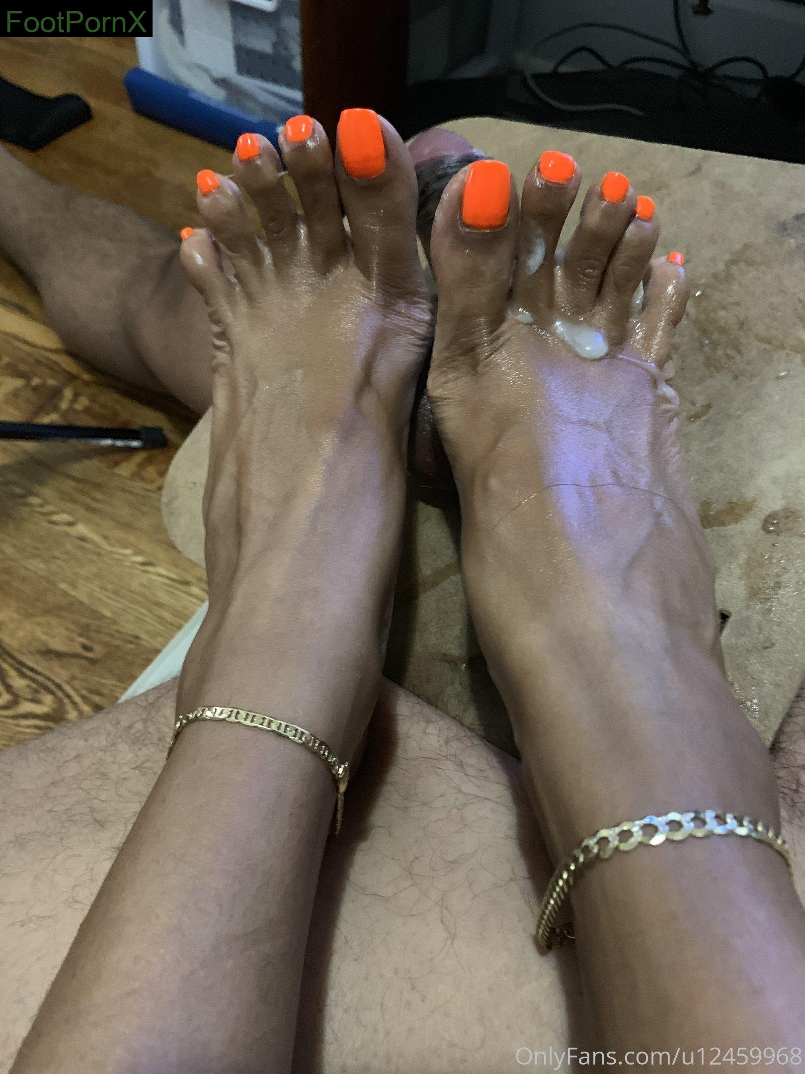 queenyesseniasfeet feet