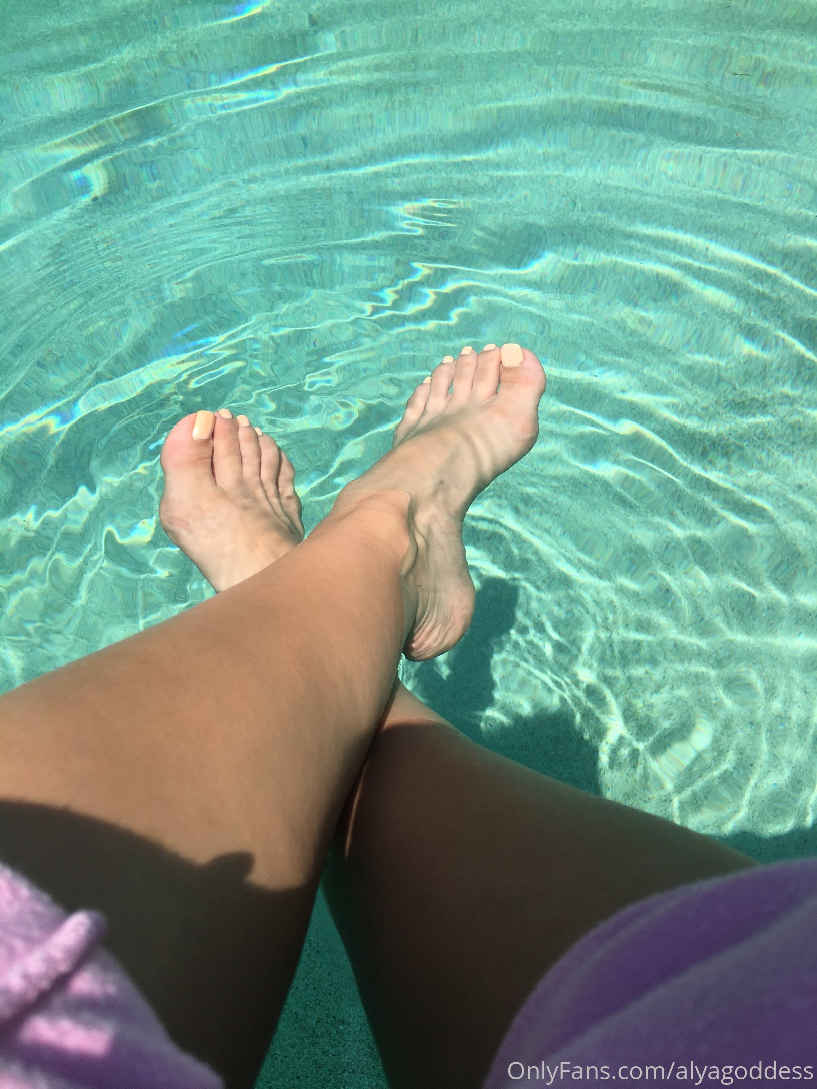 alyagoddess feet