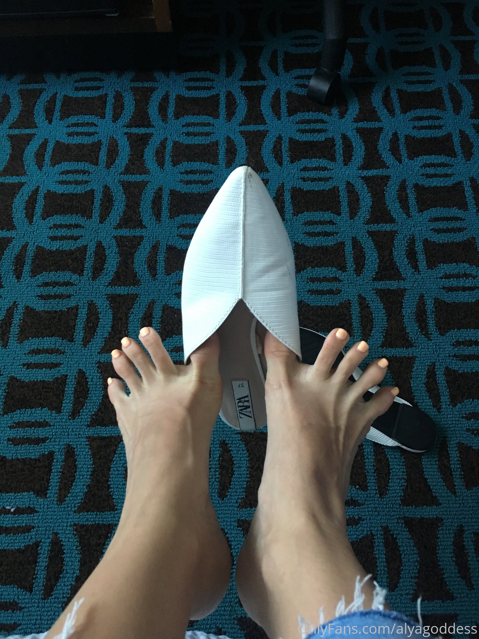 alyagoddess feet