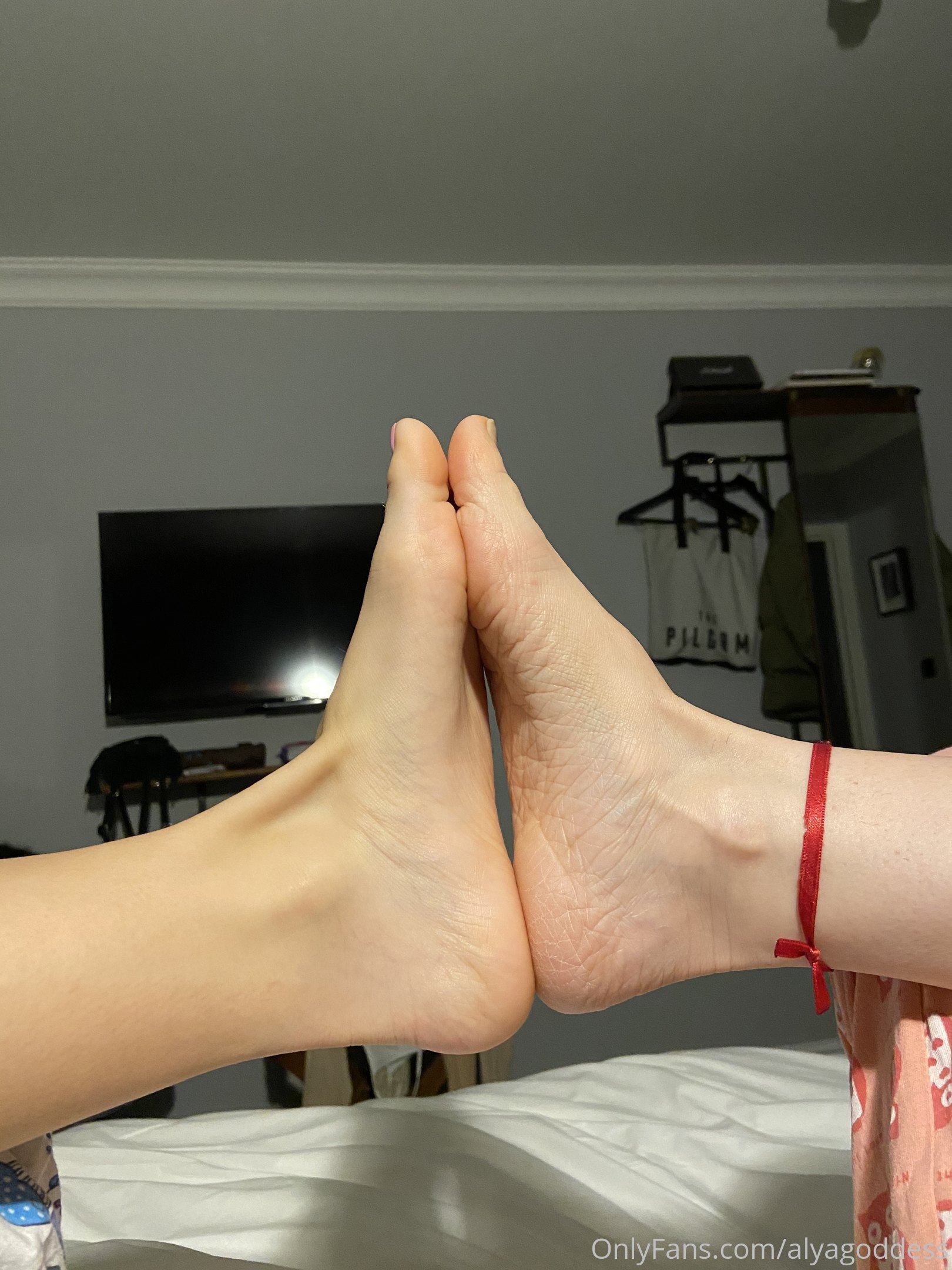 alyagoddess feet