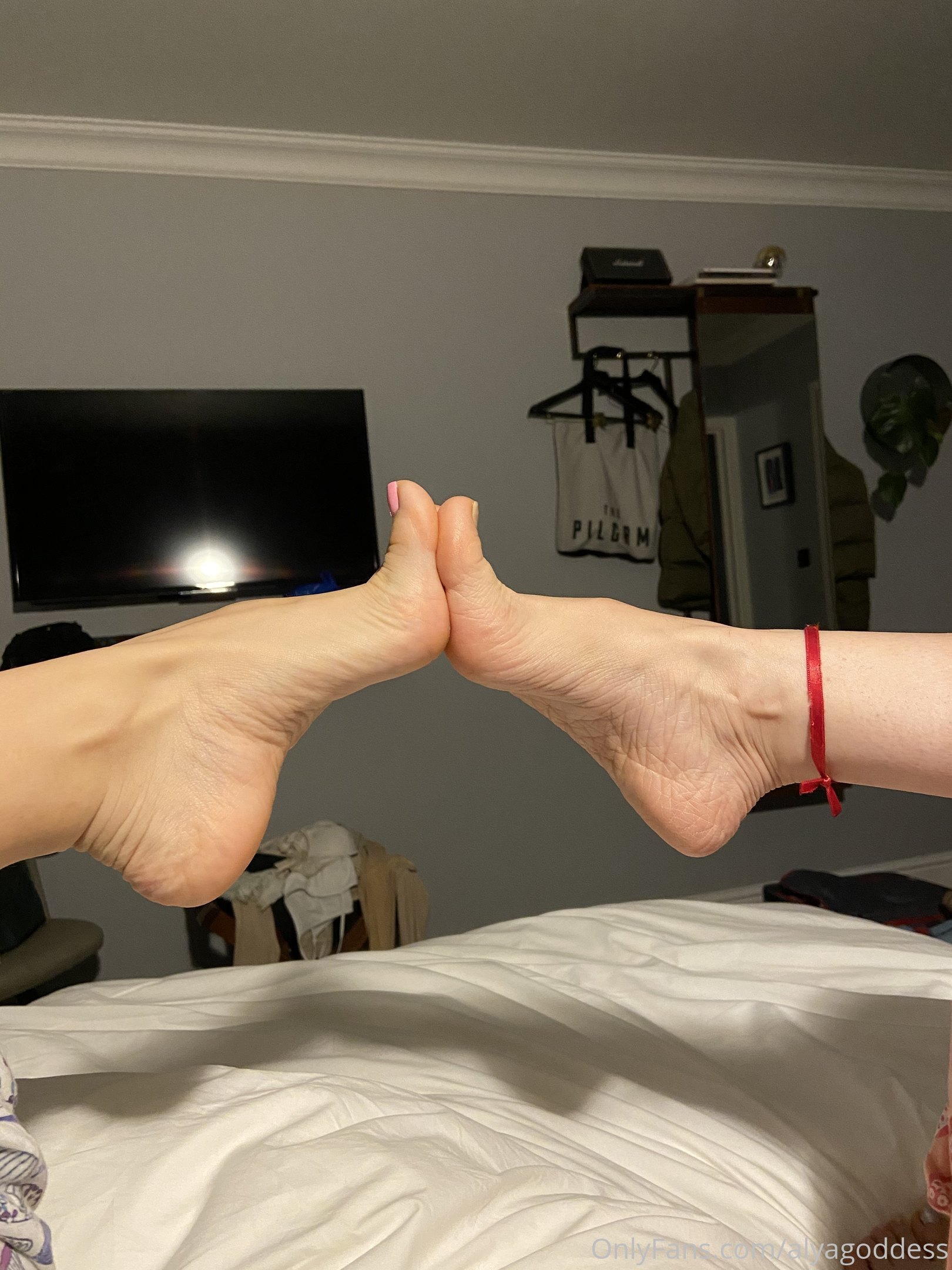 alyagoddess feet